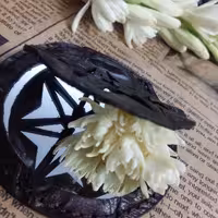 آینه  جیبی همراه چرم طبیعی دستدوز  