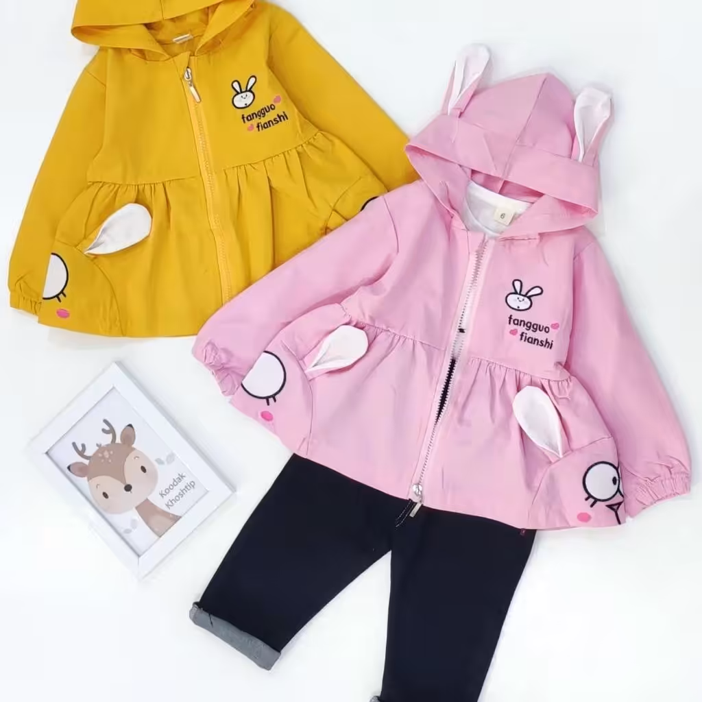 ست سه تیکه  دخترانه وارداتی ، کیفیت عالی،  جنس بارونی کتان، بلوز دورس پنبه، شلوار جین، مناسب 9 ماه تا 4 سال  