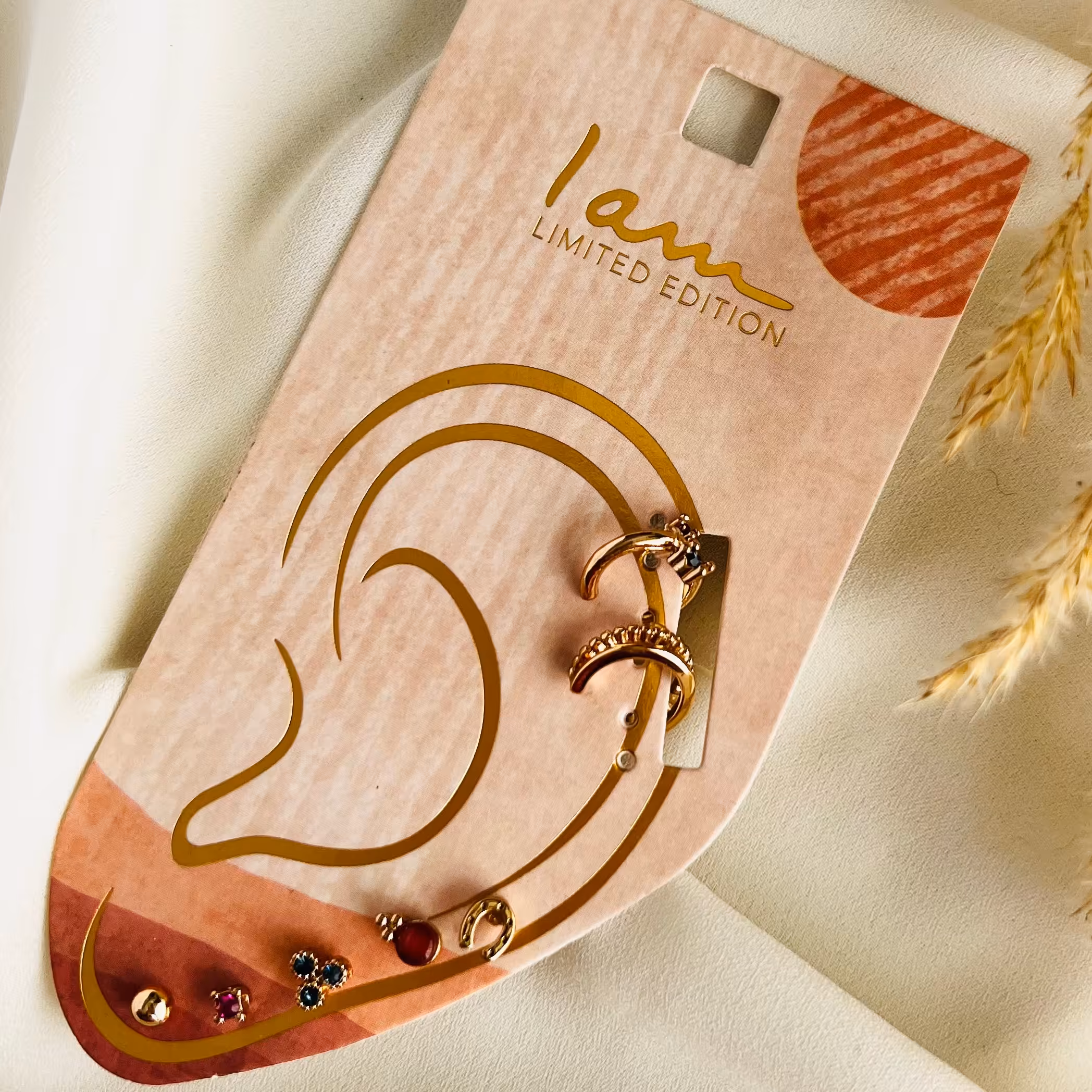 پک پنج عددی گوشواره های مینیمال و دو عدد ایر کاف ستشون گوشواره نعل گلگوش گل گوش 