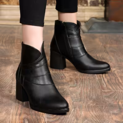 بوت زنانه چرم صنعتی