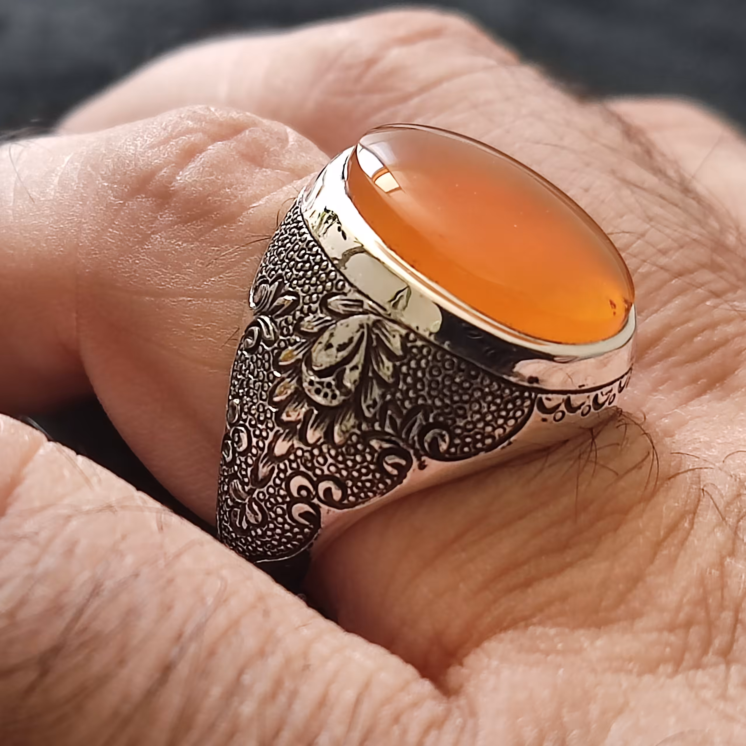 عقیق پرتقالی کهنه یمنی اصلاح تراش شده رکاب قلم