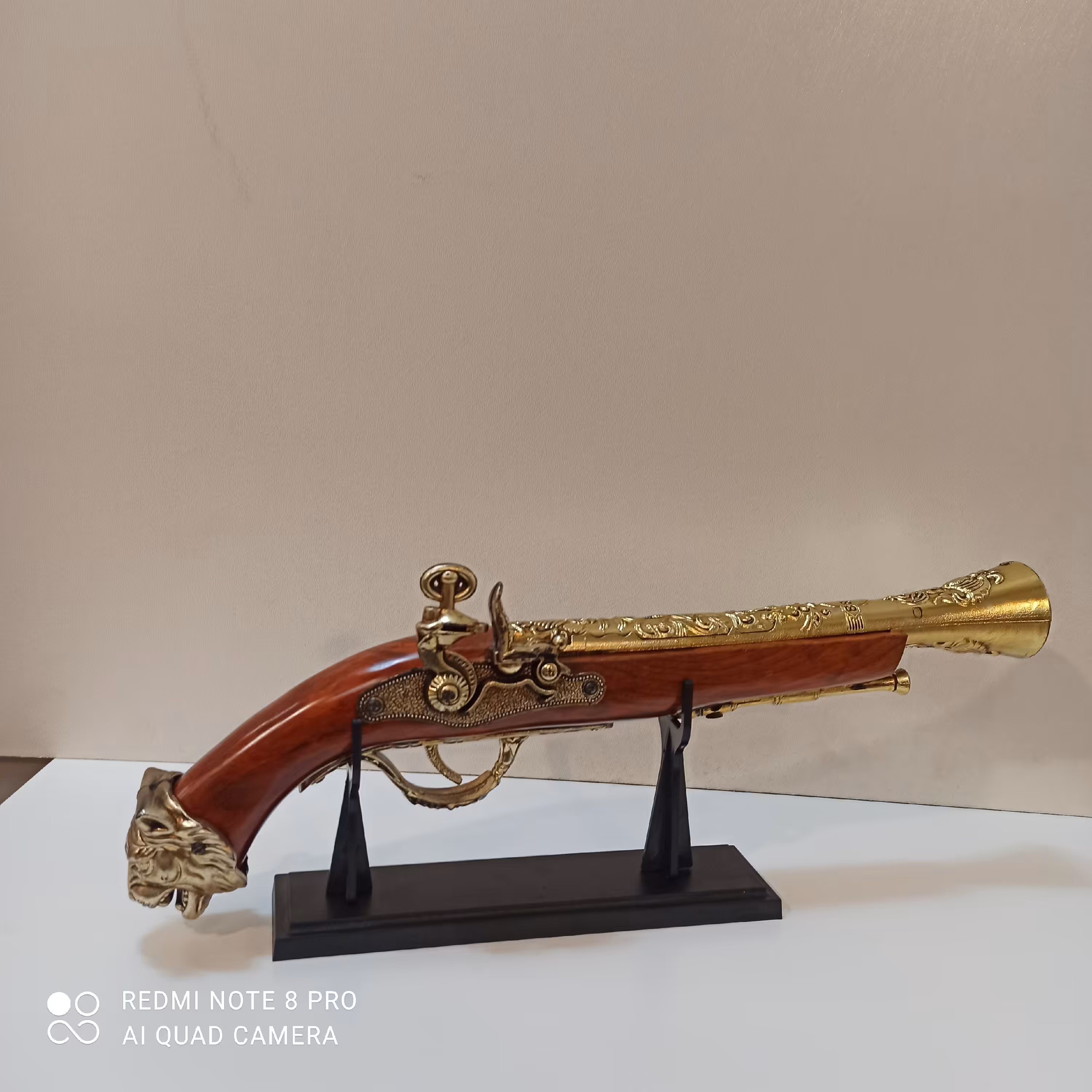 اسلحه دکوری کد3