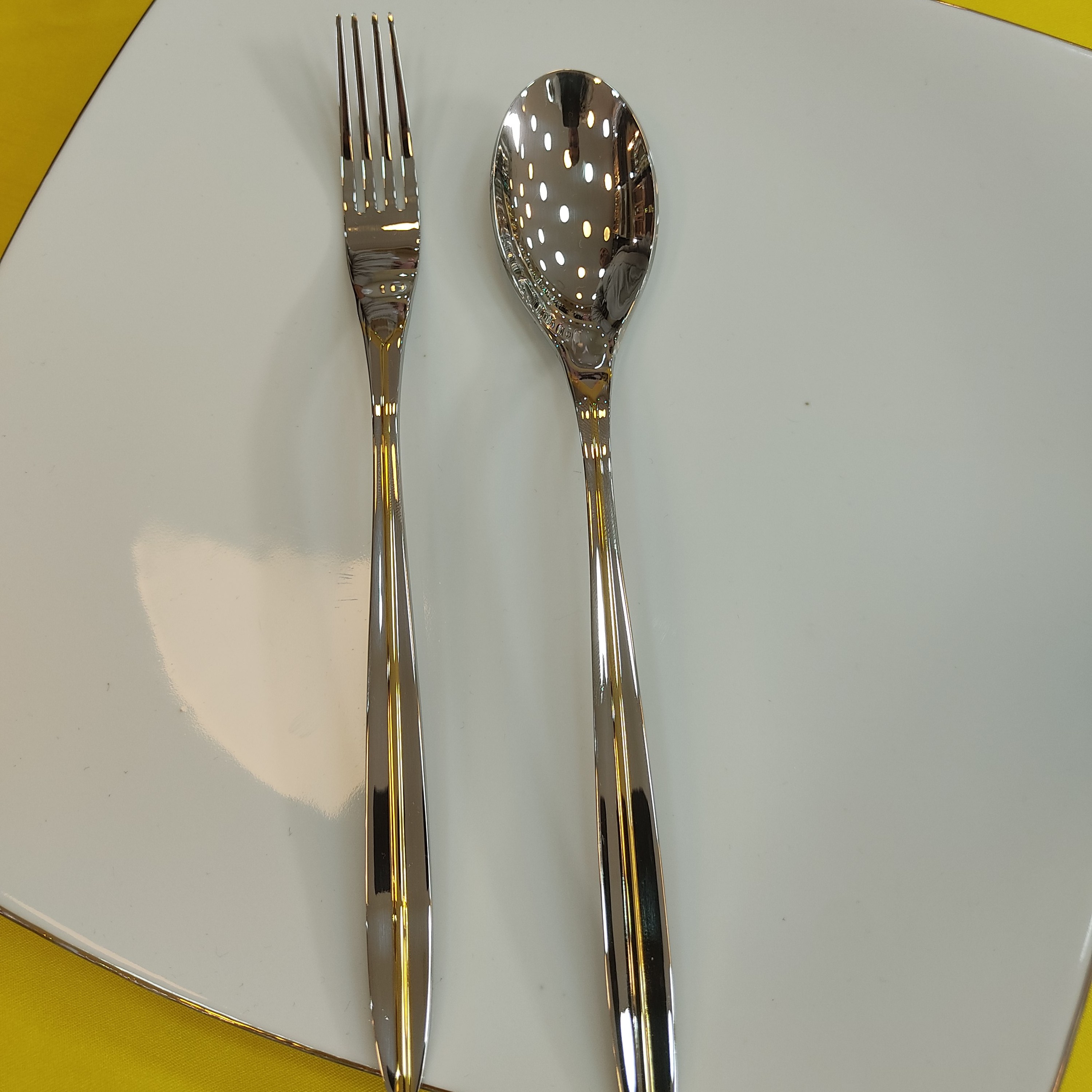 قاشق و چنگال