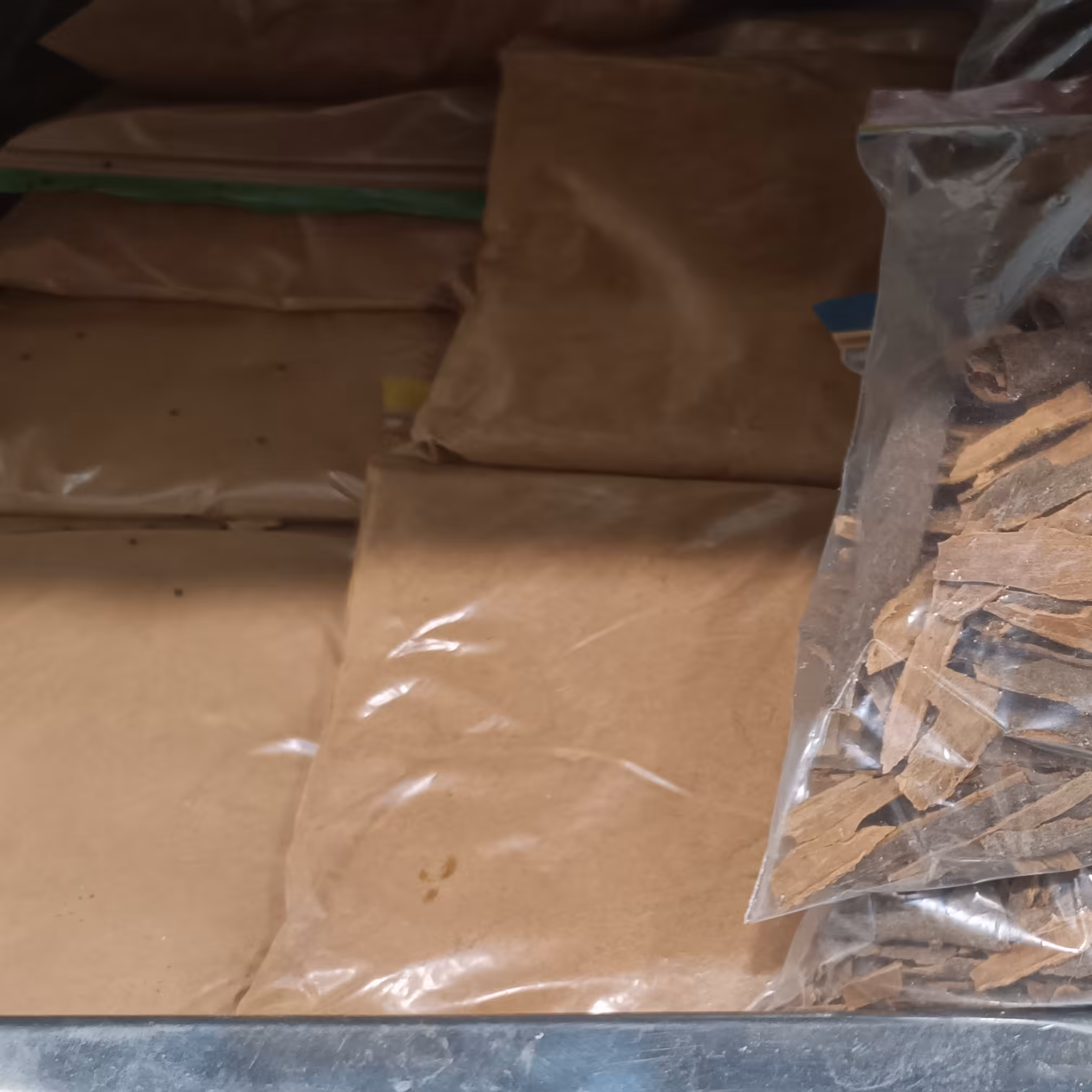 پودر دارچین ممتاز بسته 250 گرمی 60