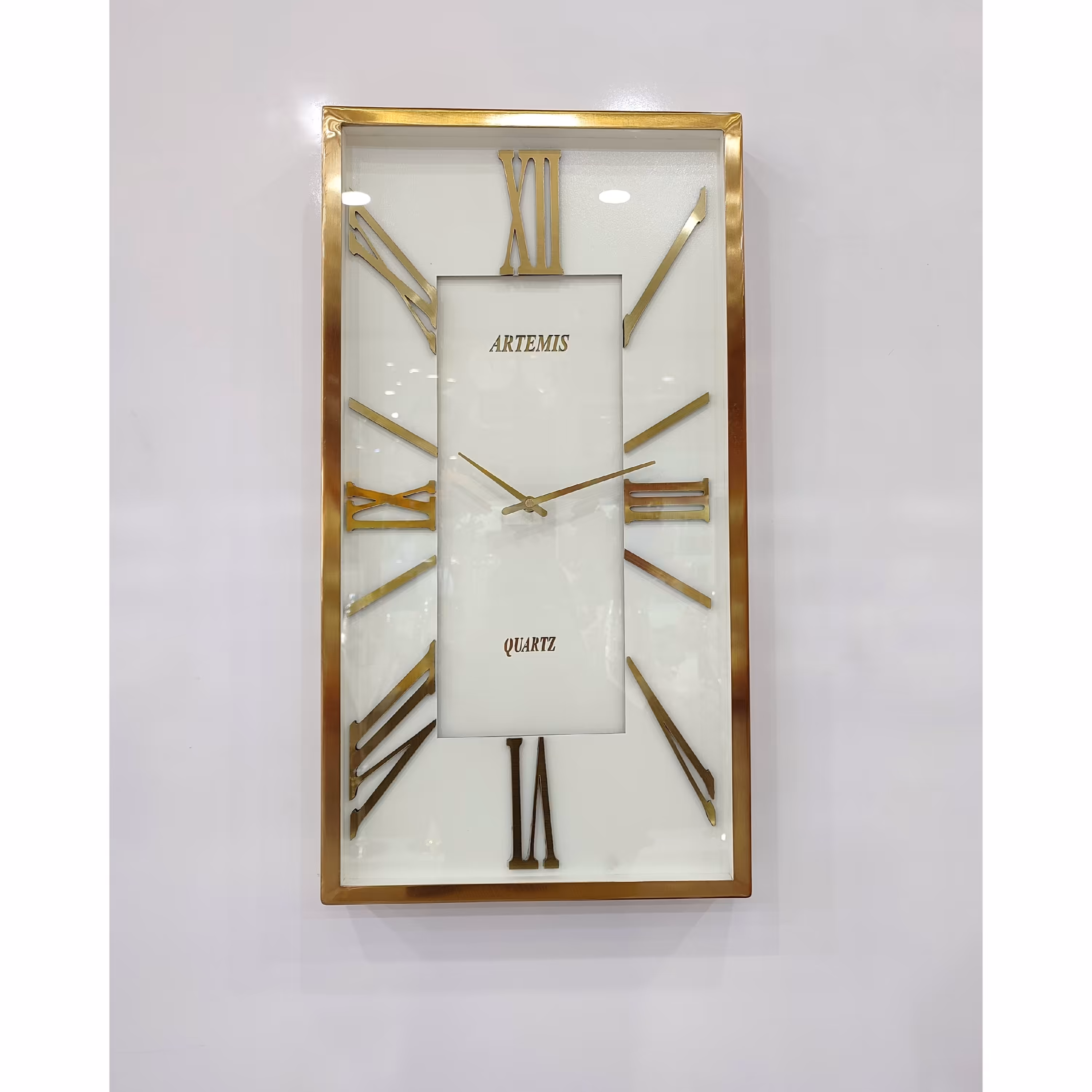 ساعت دیواری آرتمیس