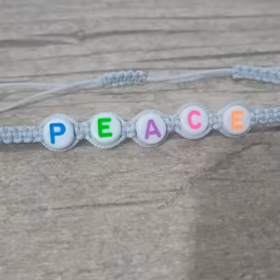 دستبند بافت با حروف انگلیسی