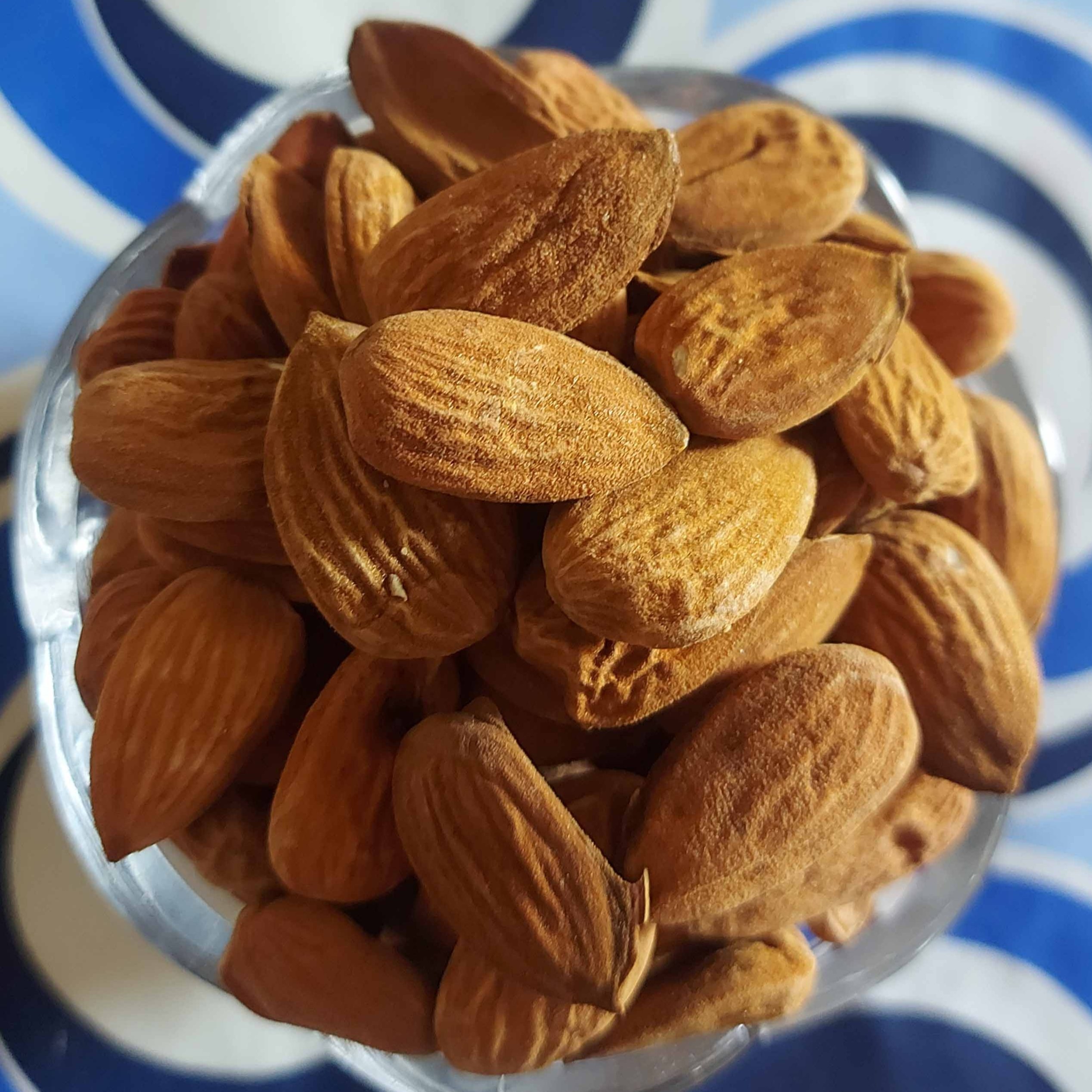 مغز بادام شیرین
