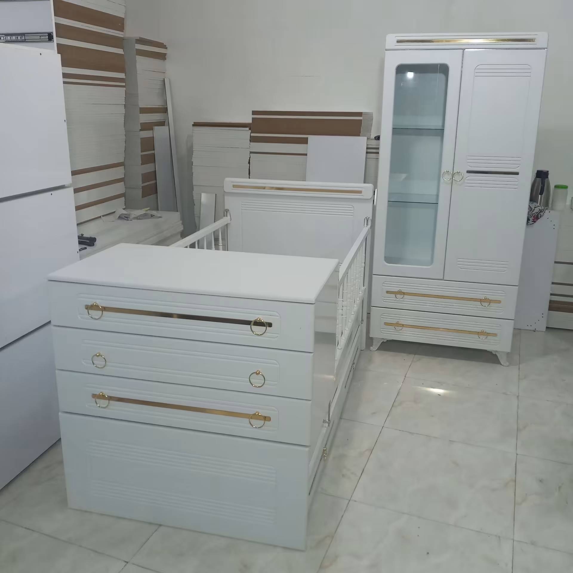 تخت و کمد نوزاد کمد بچه سرویس خواب کودک و نوجوان هزینه ارسال درب منزل با مشتری سیسمونی تخت و کمد نوزاد