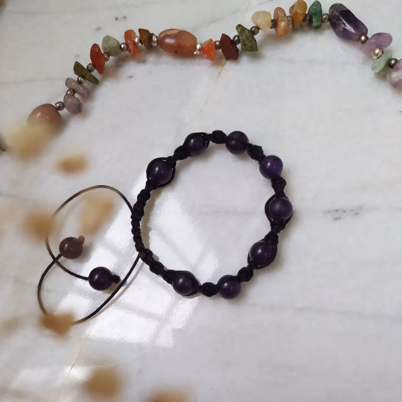 دستبند بافت با سنگ آمیتیست اصل برای دورکردن انرژی منفی