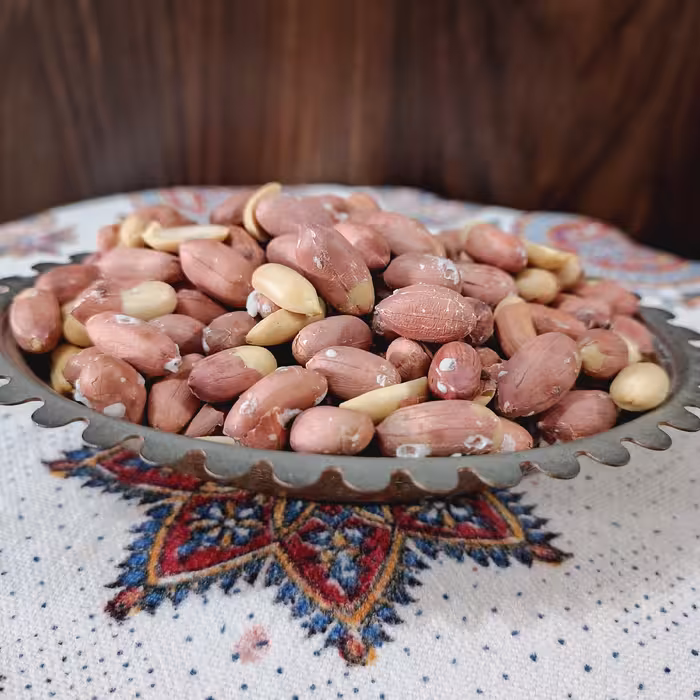 بادام زمینی تازه برشته شده محصول سال 1401 آستانه اشرفیه 