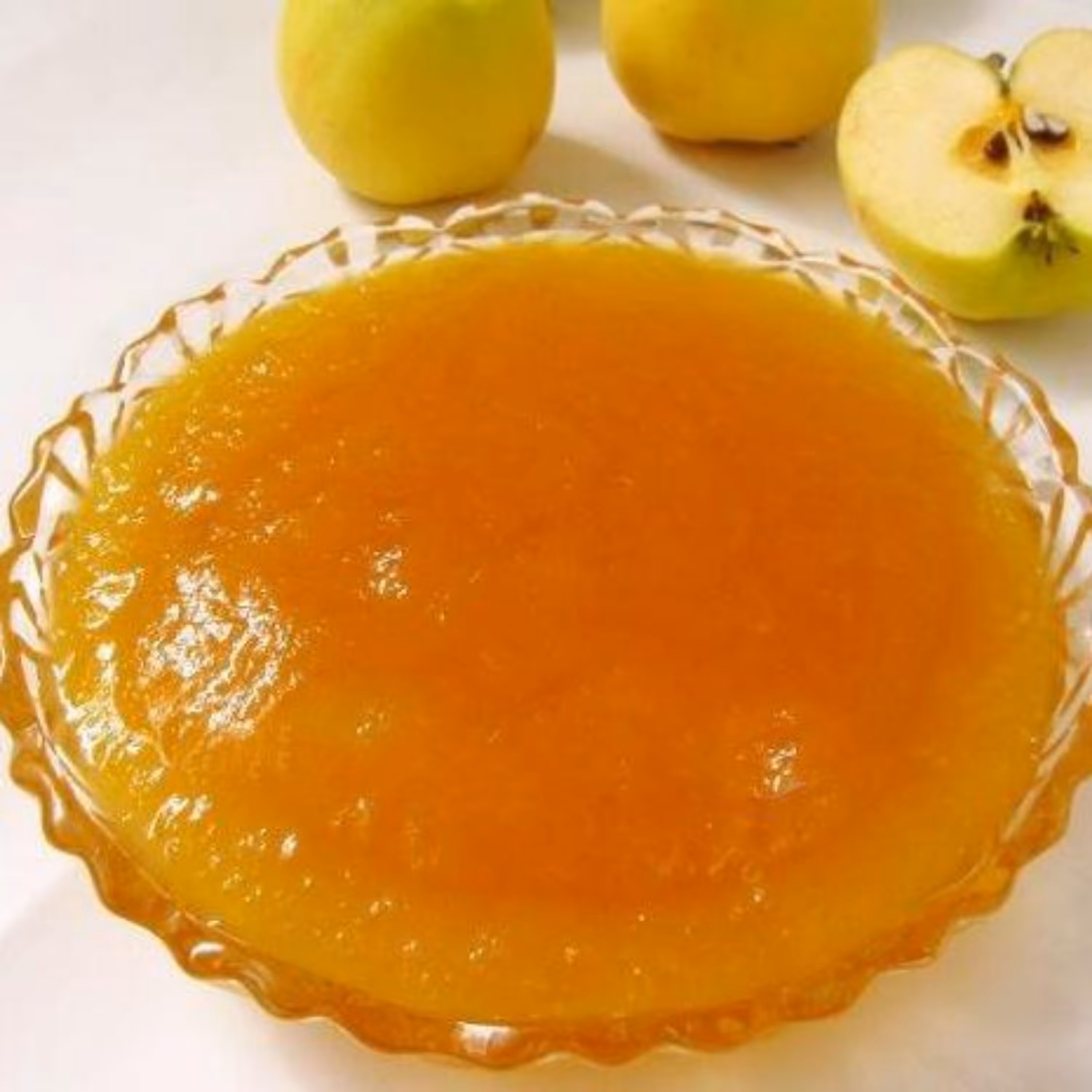 مارمالاد سیب باشیره خرماوزعفران پخته شده