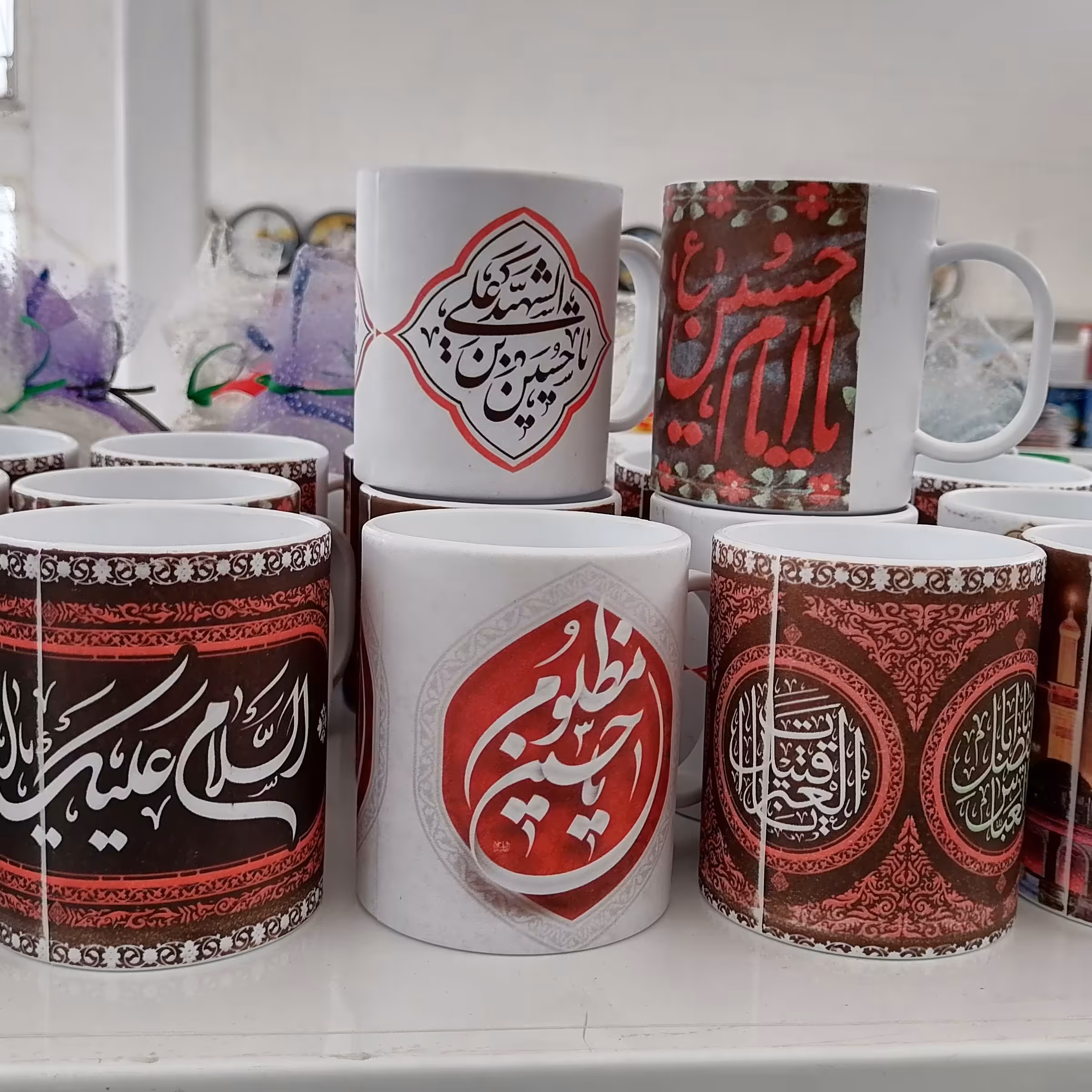 ماگ( لیوان پلاستیکی) مذهبی با طرح های مختلف و شهدایی با جنس پلاستیکی