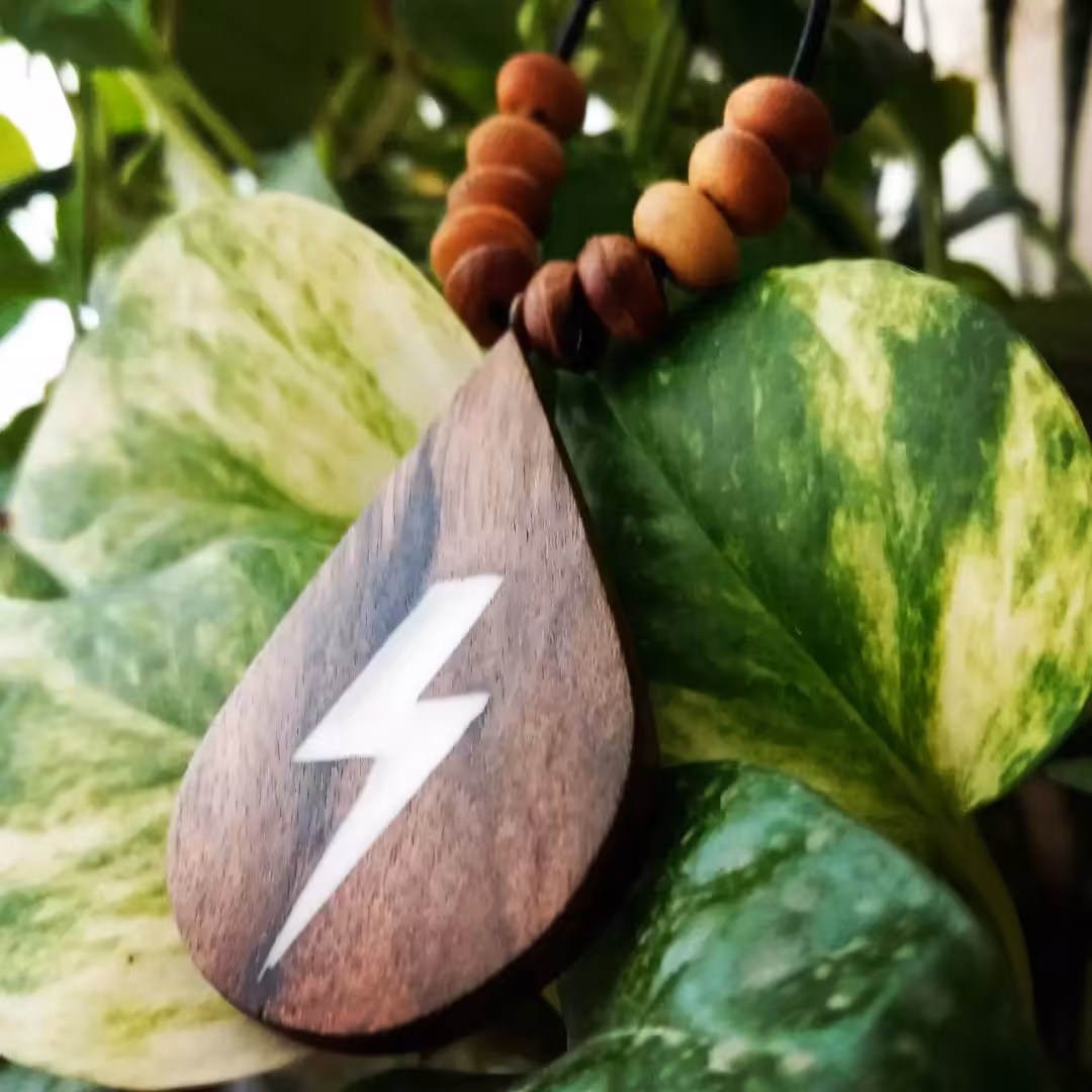 گردنبند رعد و برق