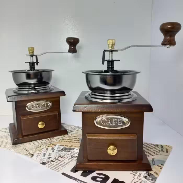 آسیاب قهوه چوبی بامبو اصلی،آسیاب دستی قهوه،آسیاب چوبی،آسیاب قهوه سنتی،آسیاب قهوه چوبی کشویی،کادویی،دکوری،پس کرایه