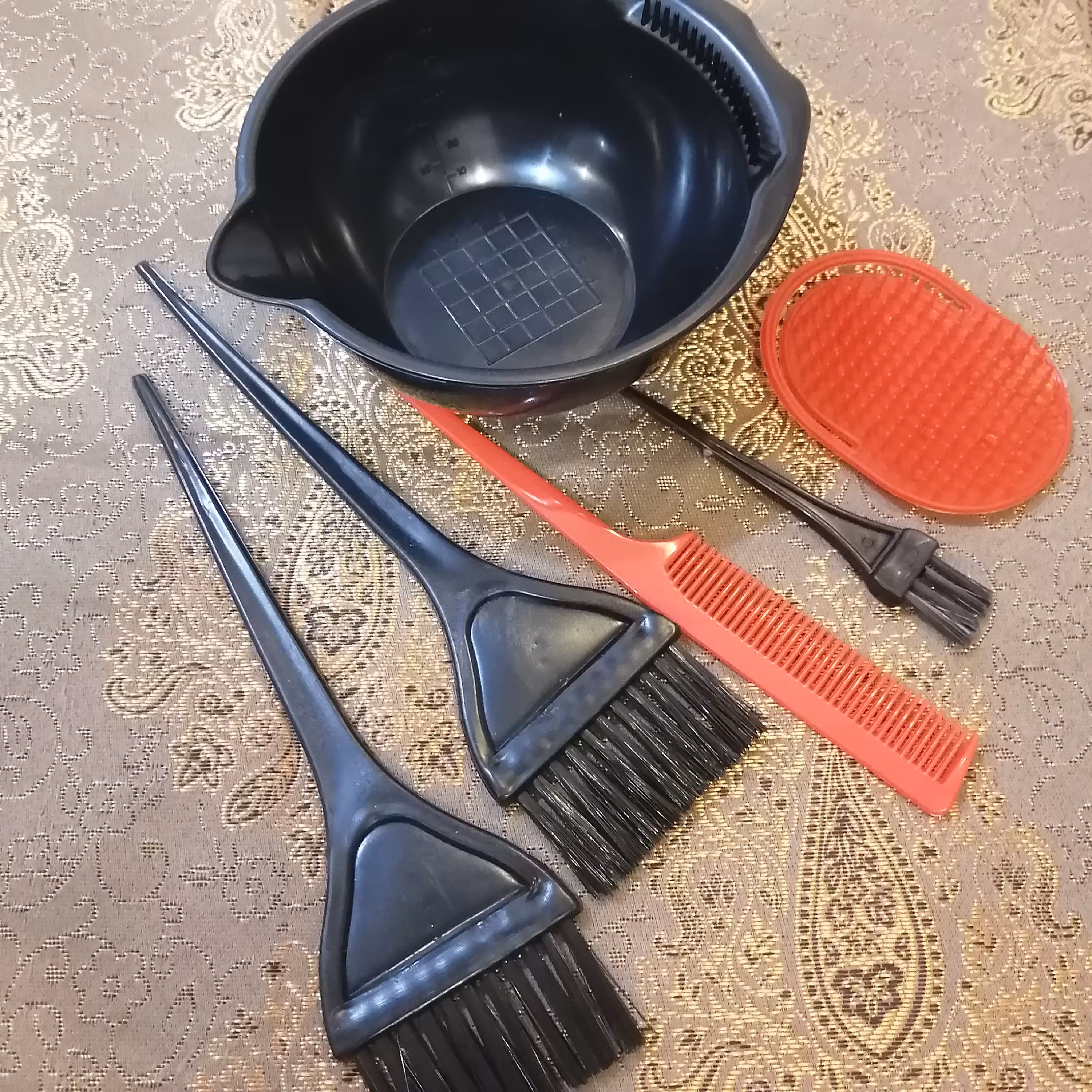 لوازم شخصی رنگ مو و ابرو لوازم شخصی رنگ مو 