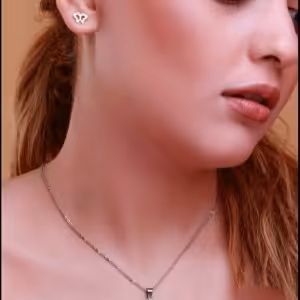 گردنبند طرح پروانه