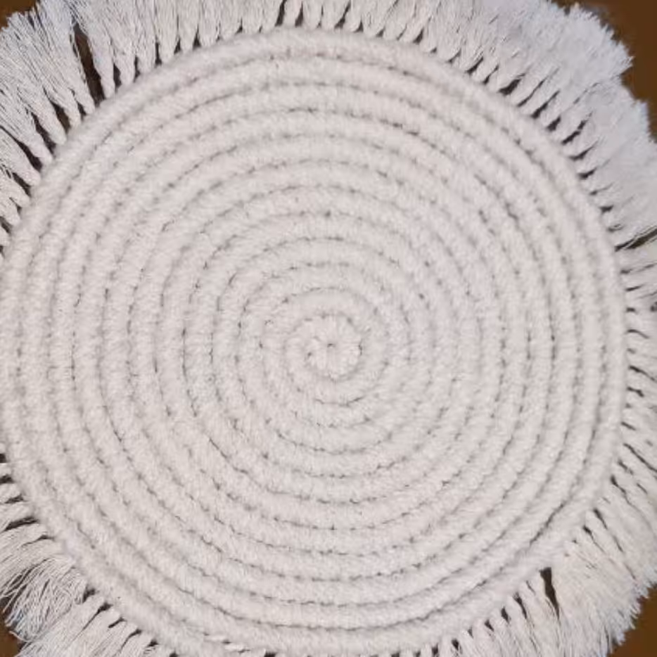 زیر گلدانی گرد مکرومه قطر بافت  30 سانتی متر  رنگ سفید 