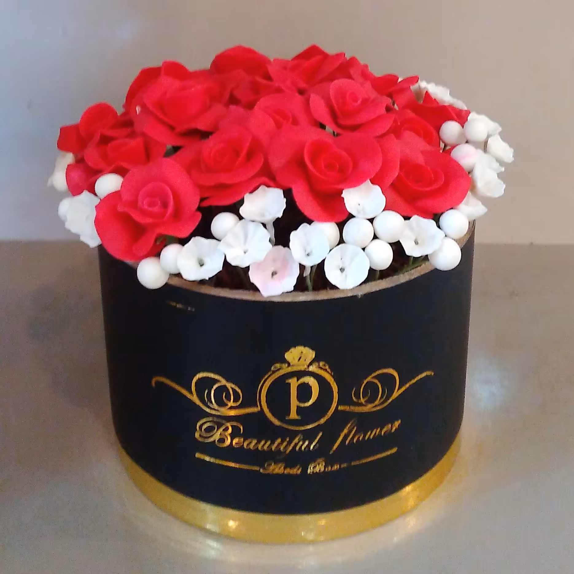 باکس گل رز مینیاتوری و شکوفه ریز  هدیه ویژه برای عزیزان شما ولنتاین مناسبتها ماندگار