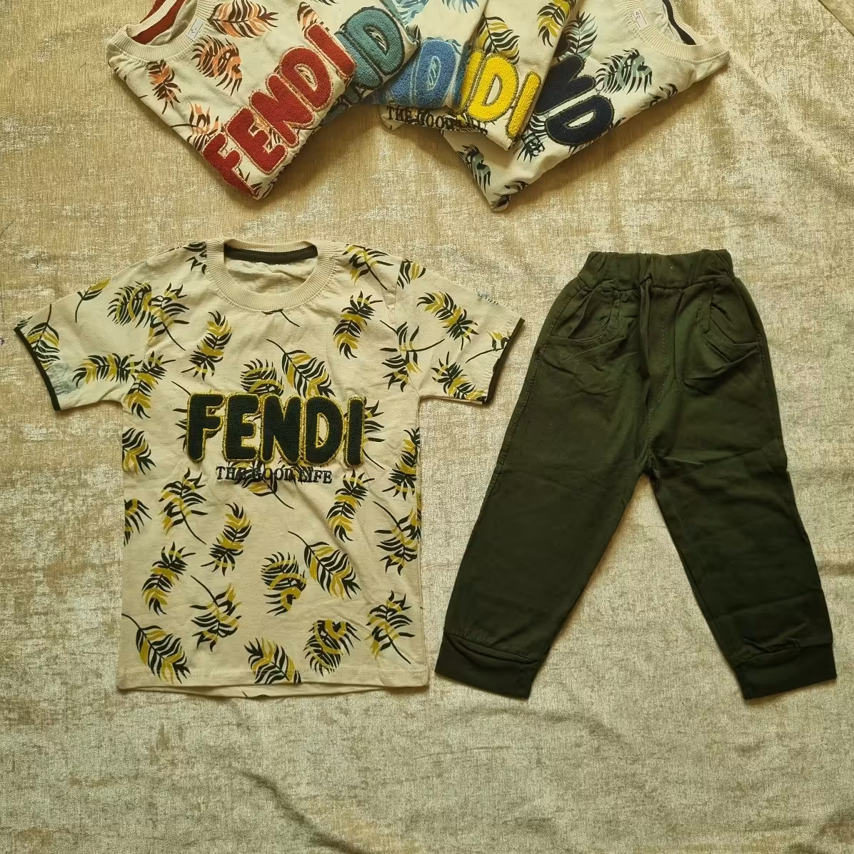 ست بلوز و شلوارک پسرانه تیشرت شلوار لباس بچگانه نخ پنبه ارزان حراج طرح هاوایی سایز  40 و 45 و 50 و 55