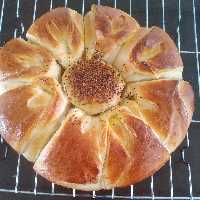 نان شیر مال طرح گل خانگی