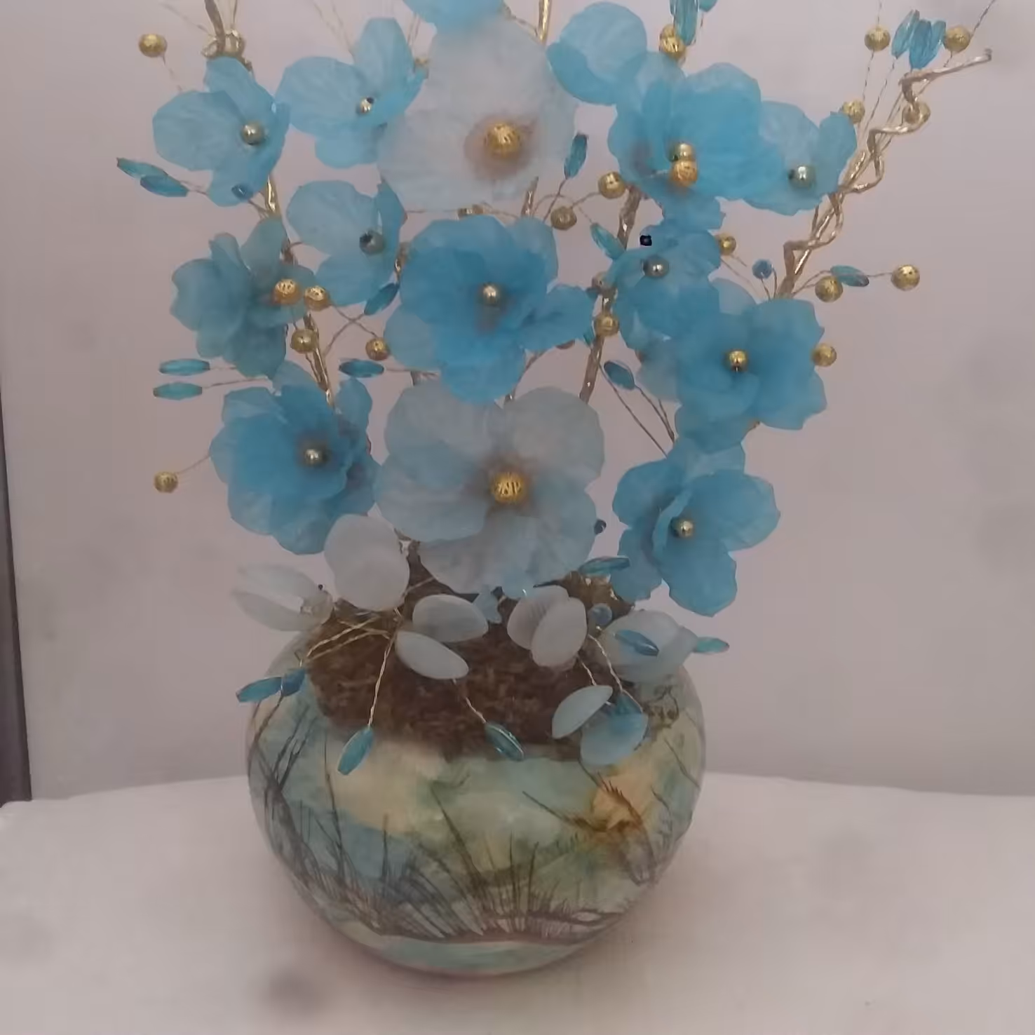 گل کریستالی شقایق رنگ ابی و گلدان جنس سله