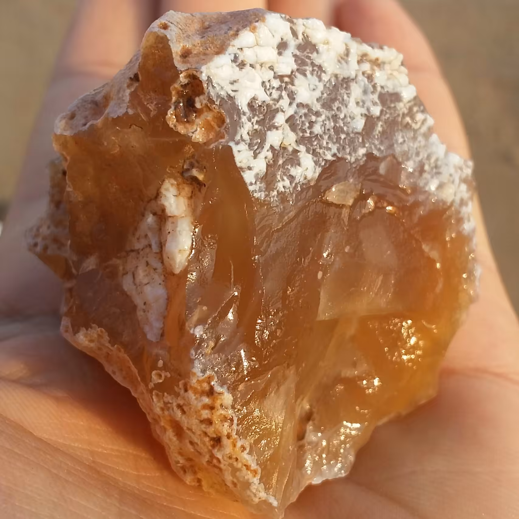 سنگ راف عقیق عسلی خارق العاده محشر دیدنیییی
100درصد طبیعی
شاهکار خلقت
با قابلیت ساخت چند نگین فوق قیمتی کد 6756