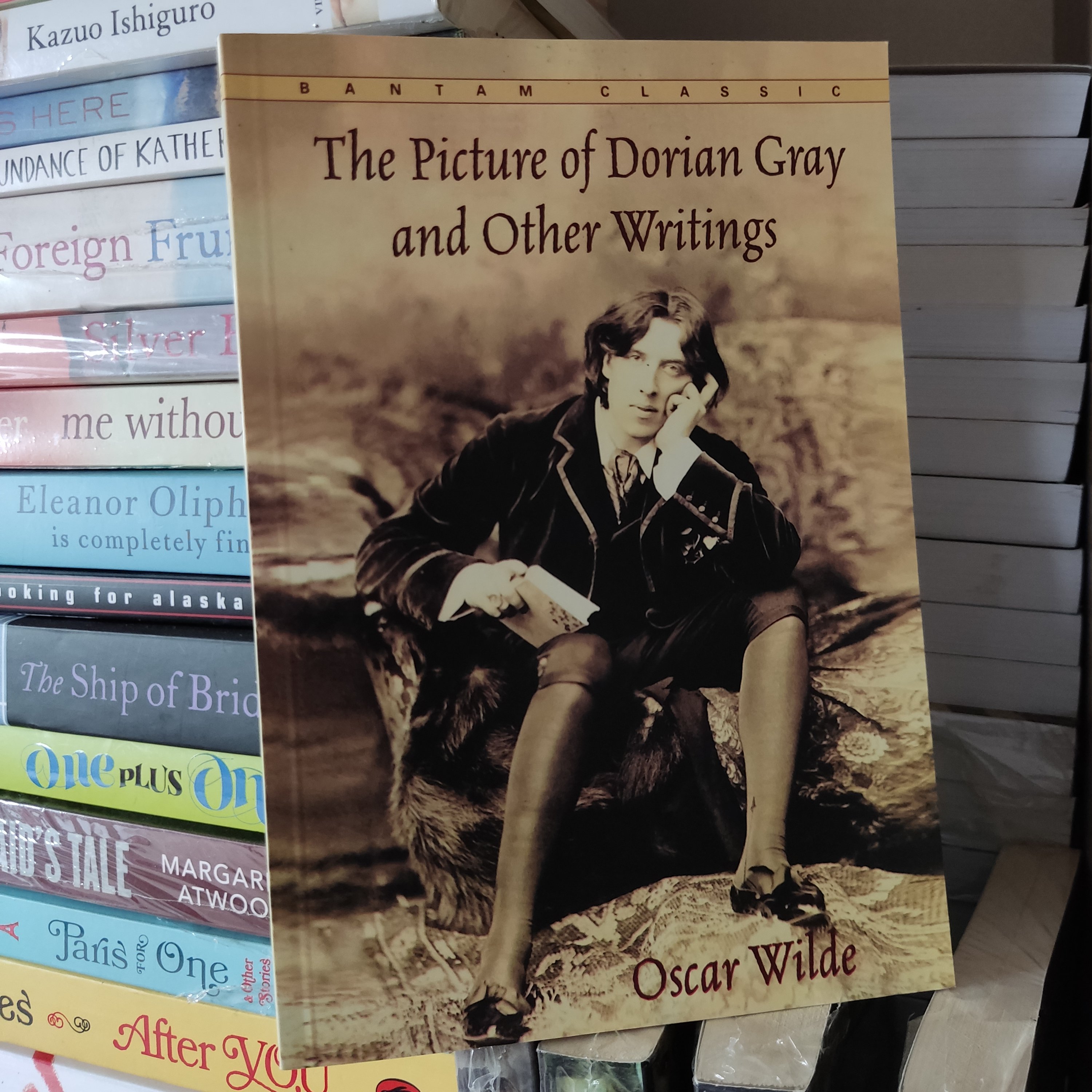 کتاب زبان اصلی The Picture of Dorian Gray and Other Writings (تصویر دوران گری و داستان های دیگر) - اثر اسکار وایلد