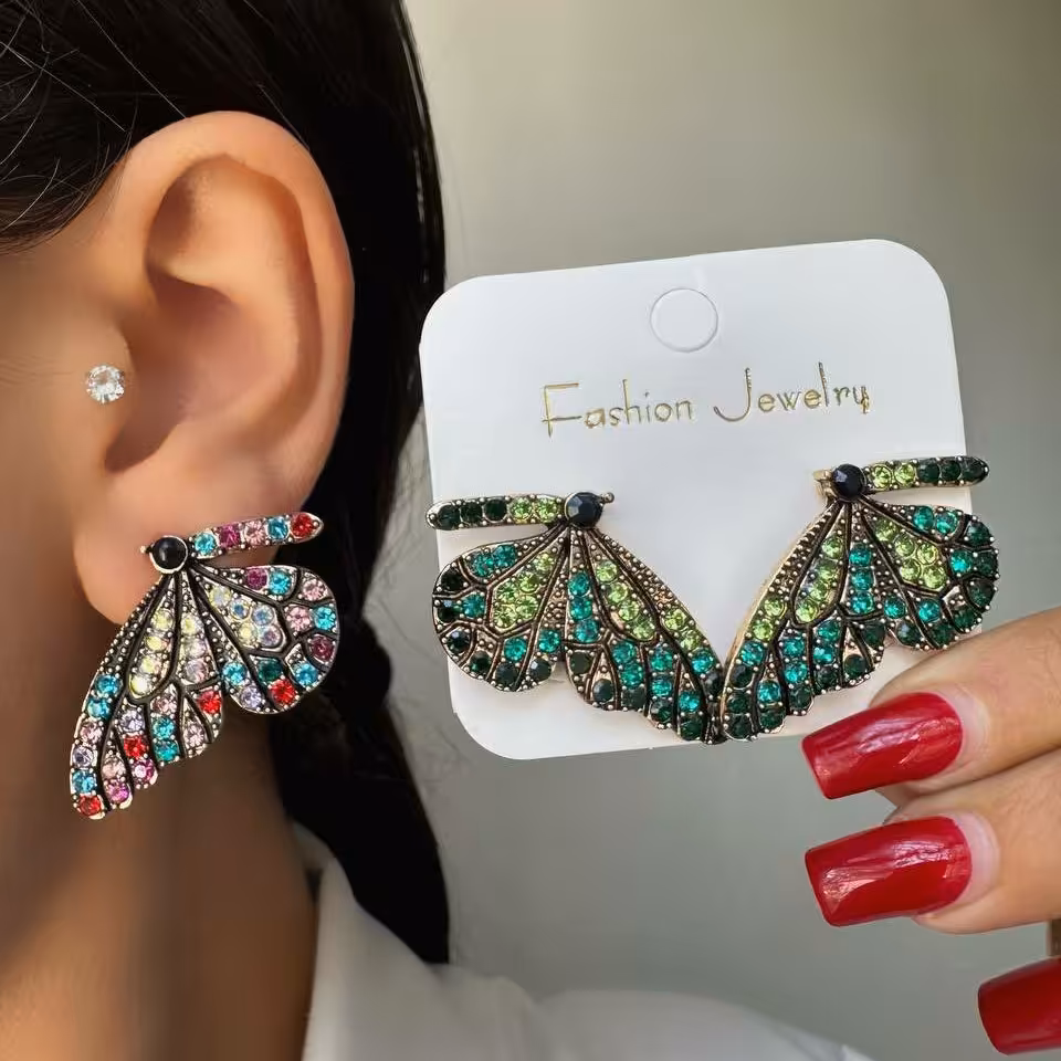 گوشواره جواهری پروانه ی سبز رنگ باکیفیت وارداتی مجلسی