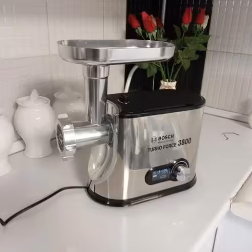 چرخ گوشت گیربکسی بوش 3800 وات مدل 1599