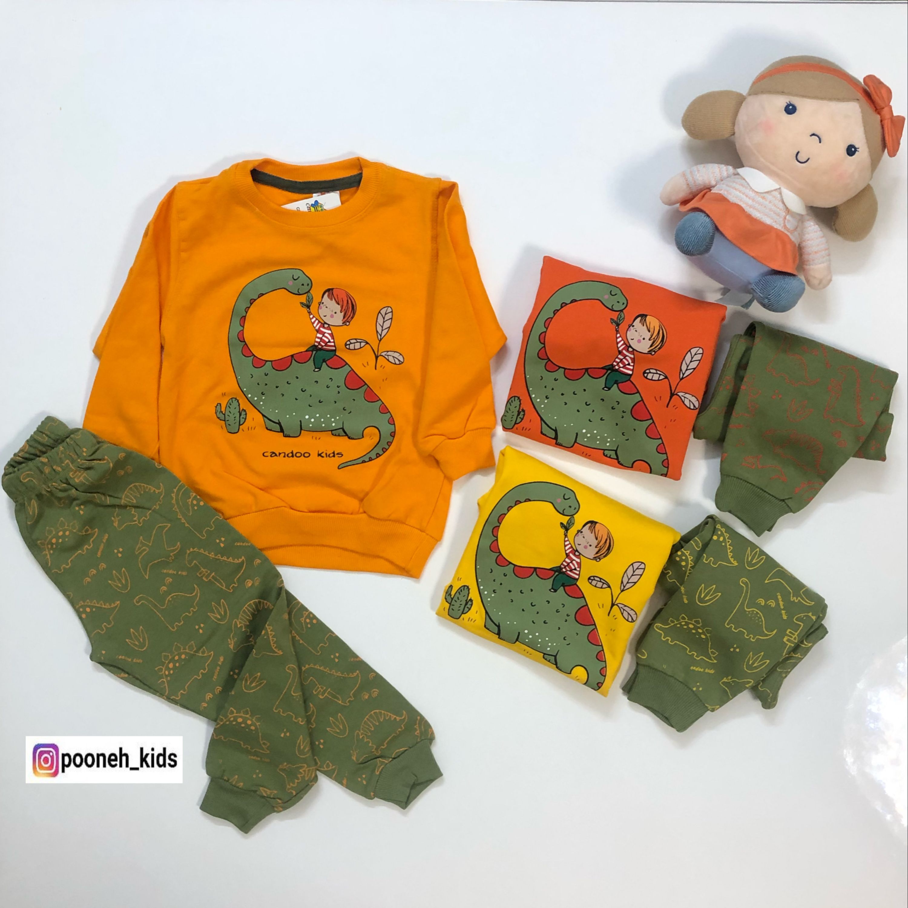 بلوزشلوار آدمک و کودک در سه رنگ (نارنجی-زرد-آجری)و سه سایز 35-40-45