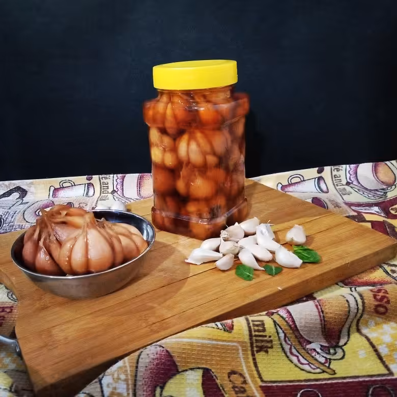 ترشی سیر دوساله  