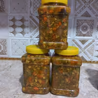 ترشی مخلوط خانگی درجه یک با وزن 1500 گرم