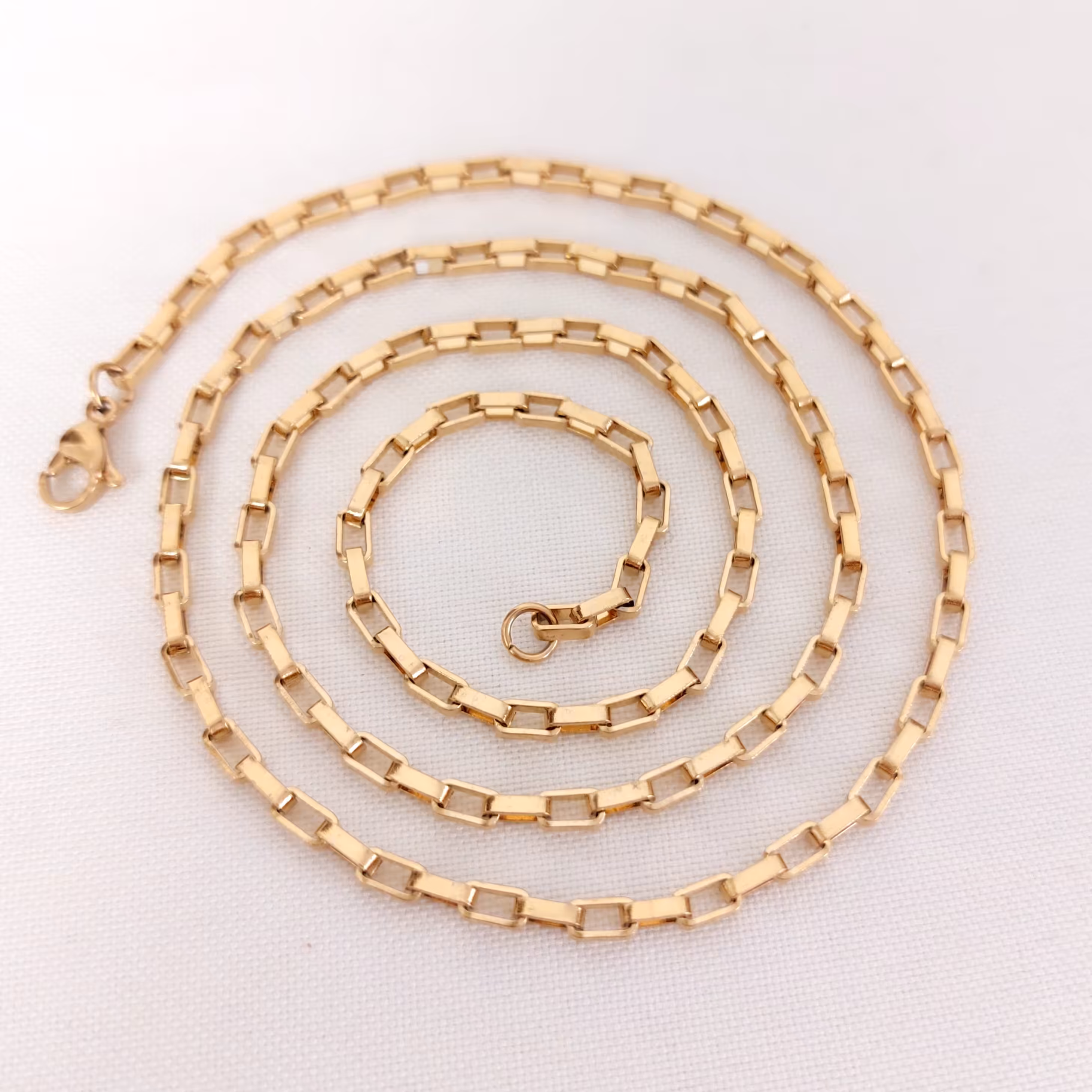 زنجیر استیل طرح آجری با آبکاری طلا و رنگ ثابت 