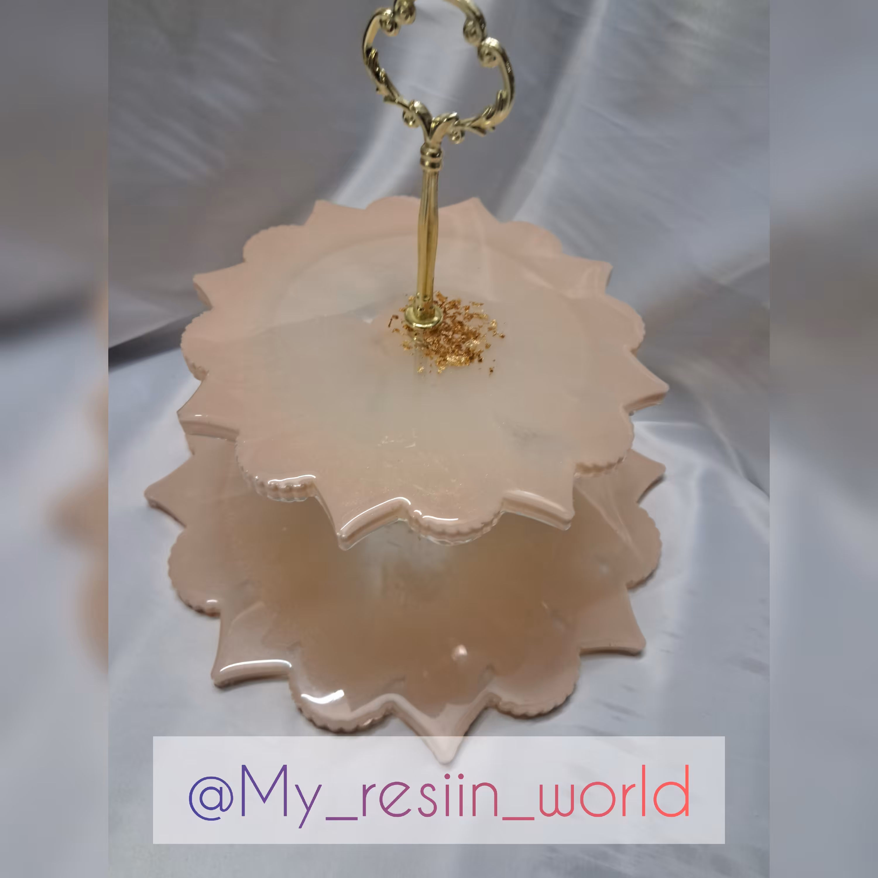 شیرینی خوری دوطبقه رزینی هزینه ارسال بعهده مشتری(پسکرایه)