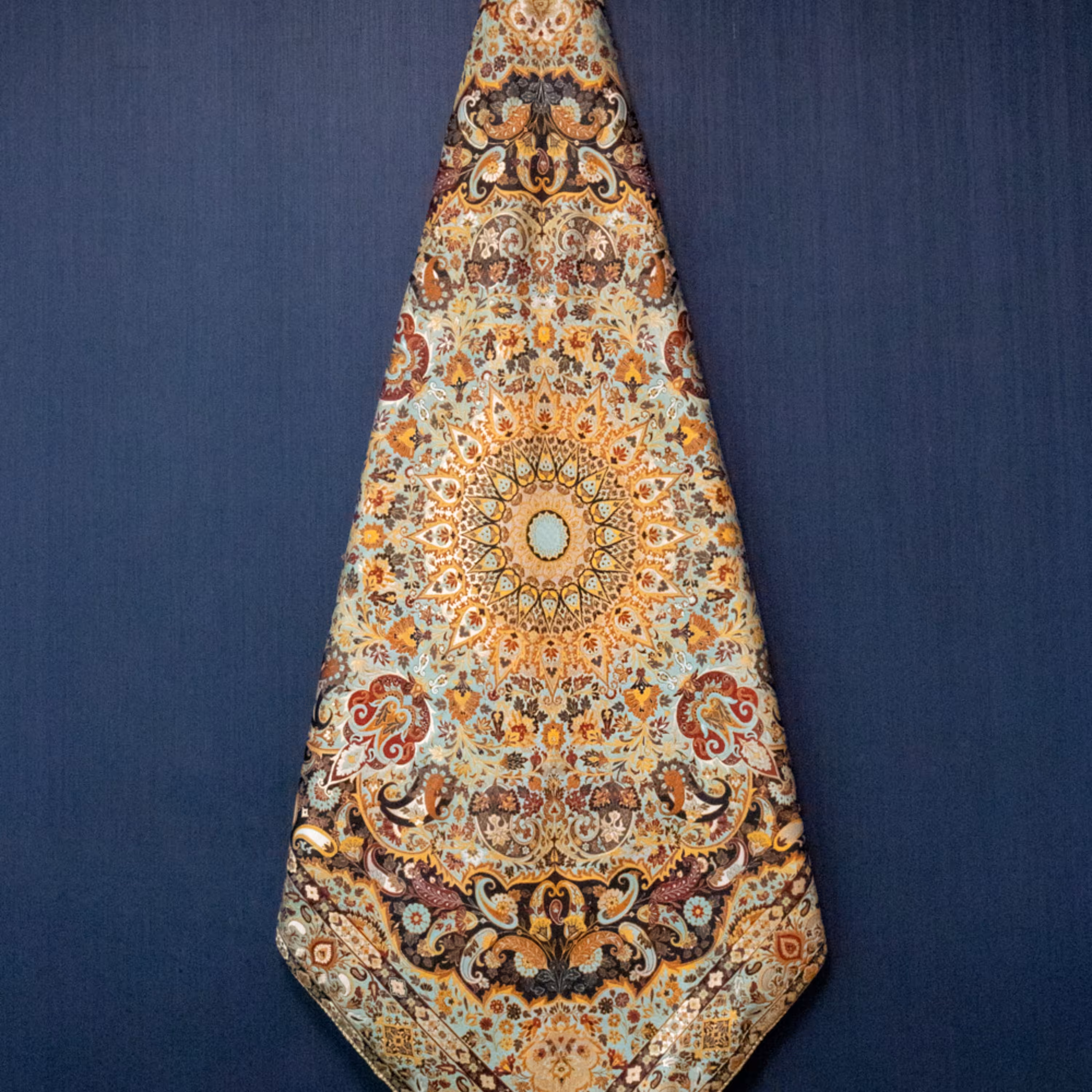 ترمه رومیزی 1 در 1 طرح باغ بهشت سبز آبی