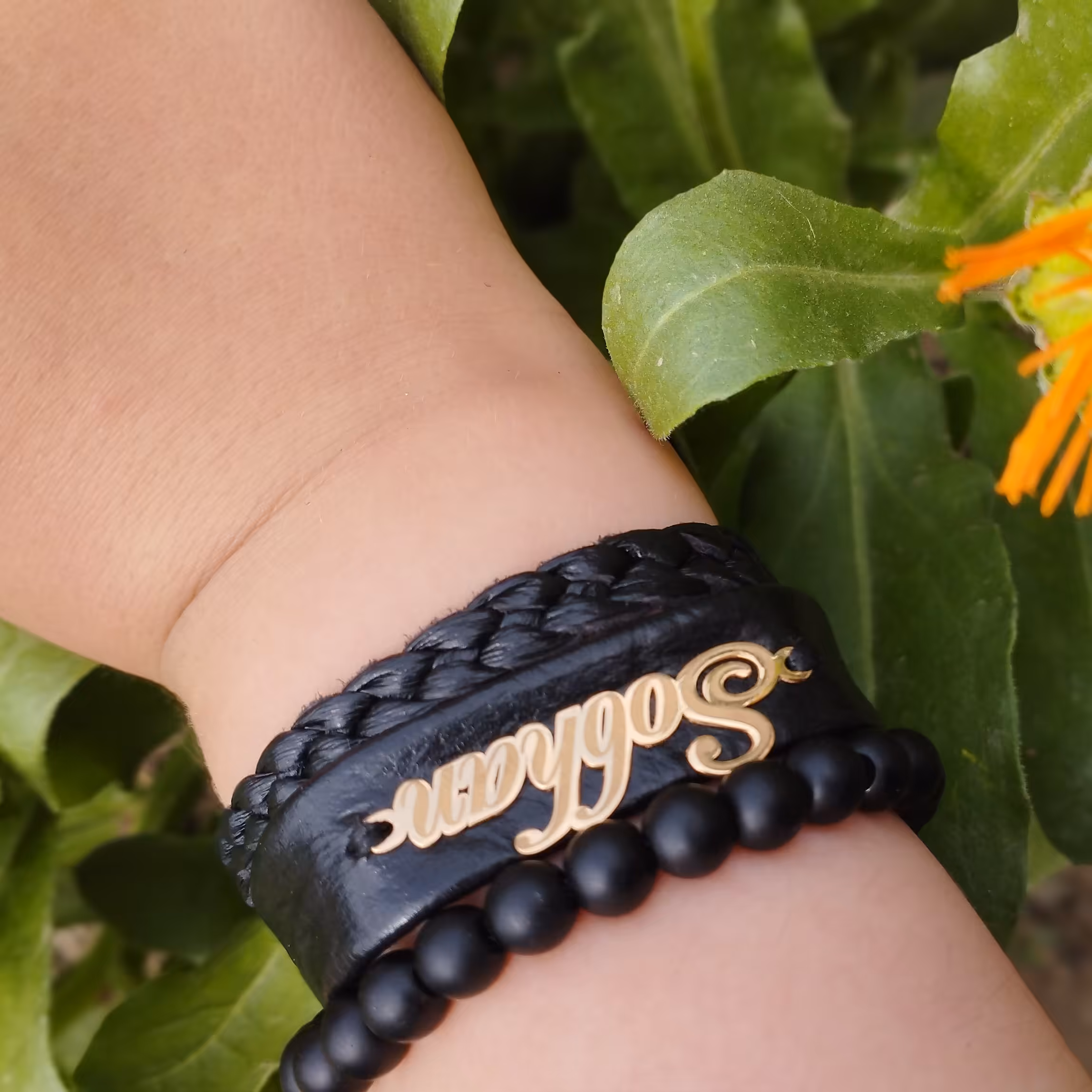 دستبند چرم طبعیی