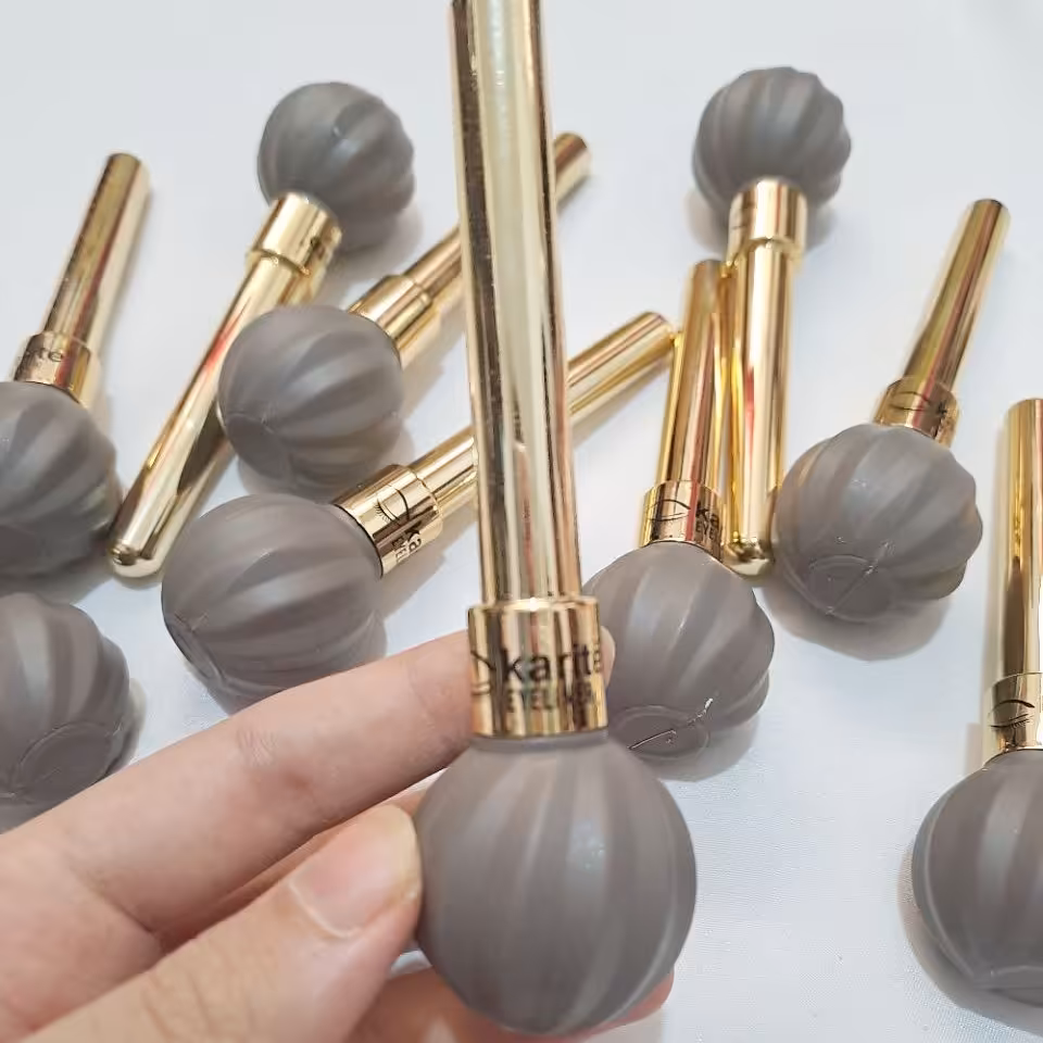 خط چشم کوزه ای