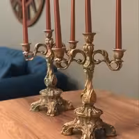 شمعدان سه شعله بسیار شیک و خاص و مدرن عکس کار خام هست به سلیقه شما رنگ امیزی نمیشن