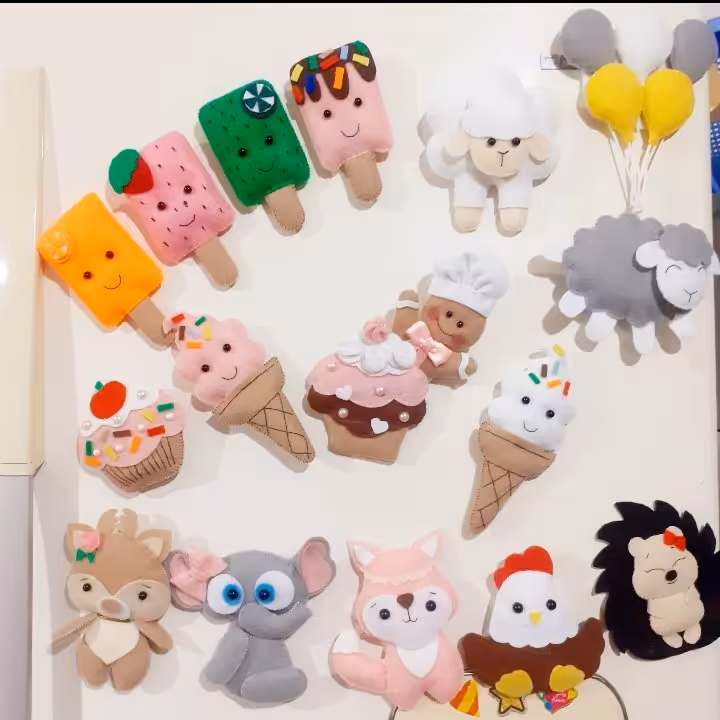 مگنت یخچال در طرح و رنگبندی متنوع پک 10 عددی