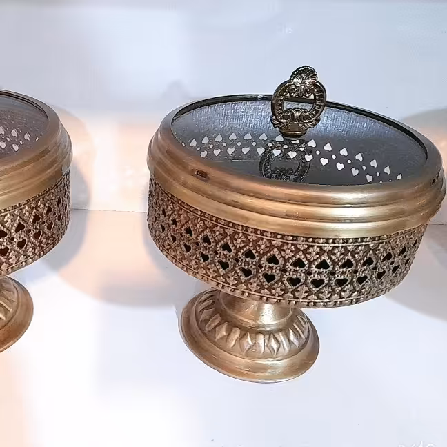 شکلات خوری پایه دار آنتیک