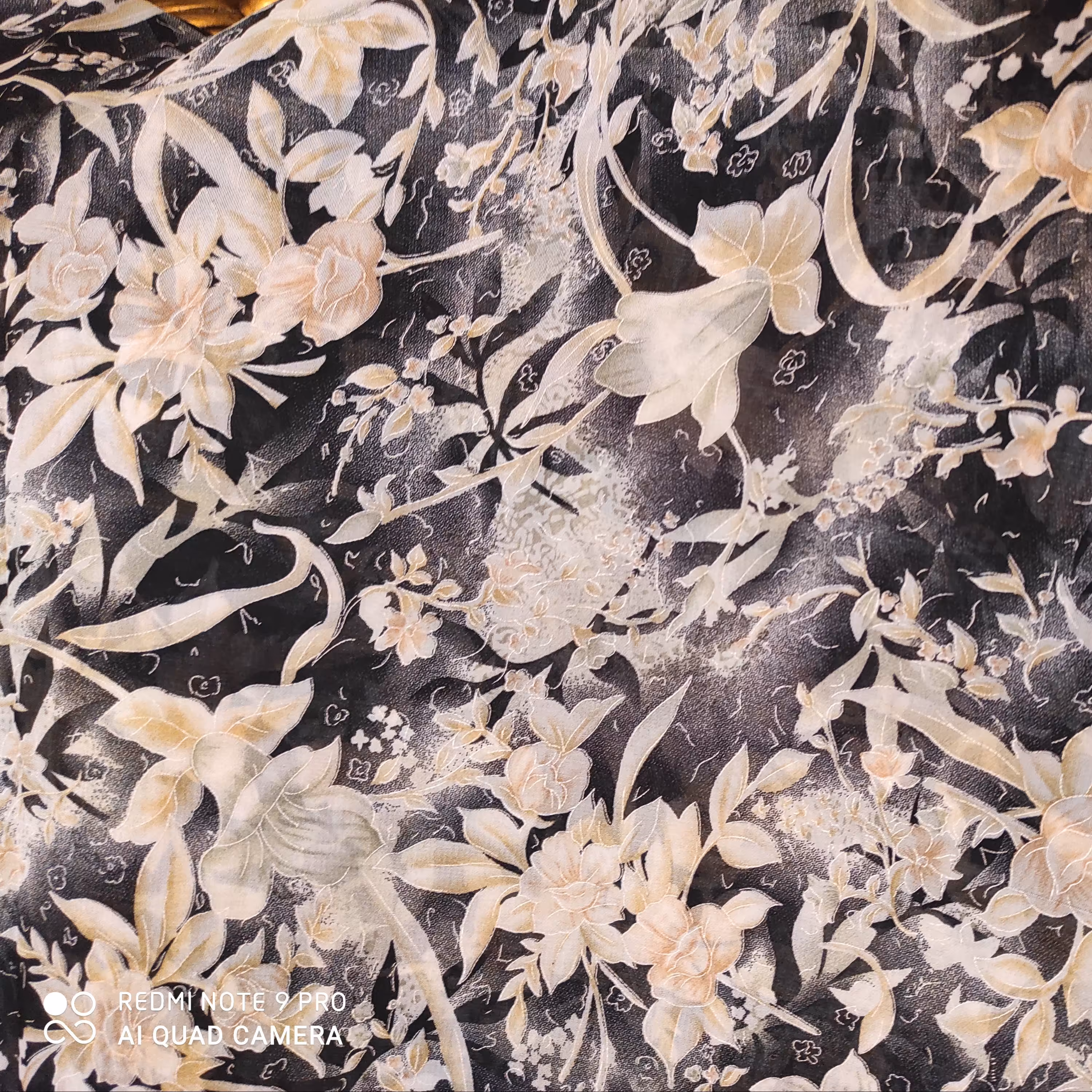 پارچه چادری حریر گلدار 2 با ارسال رایگان