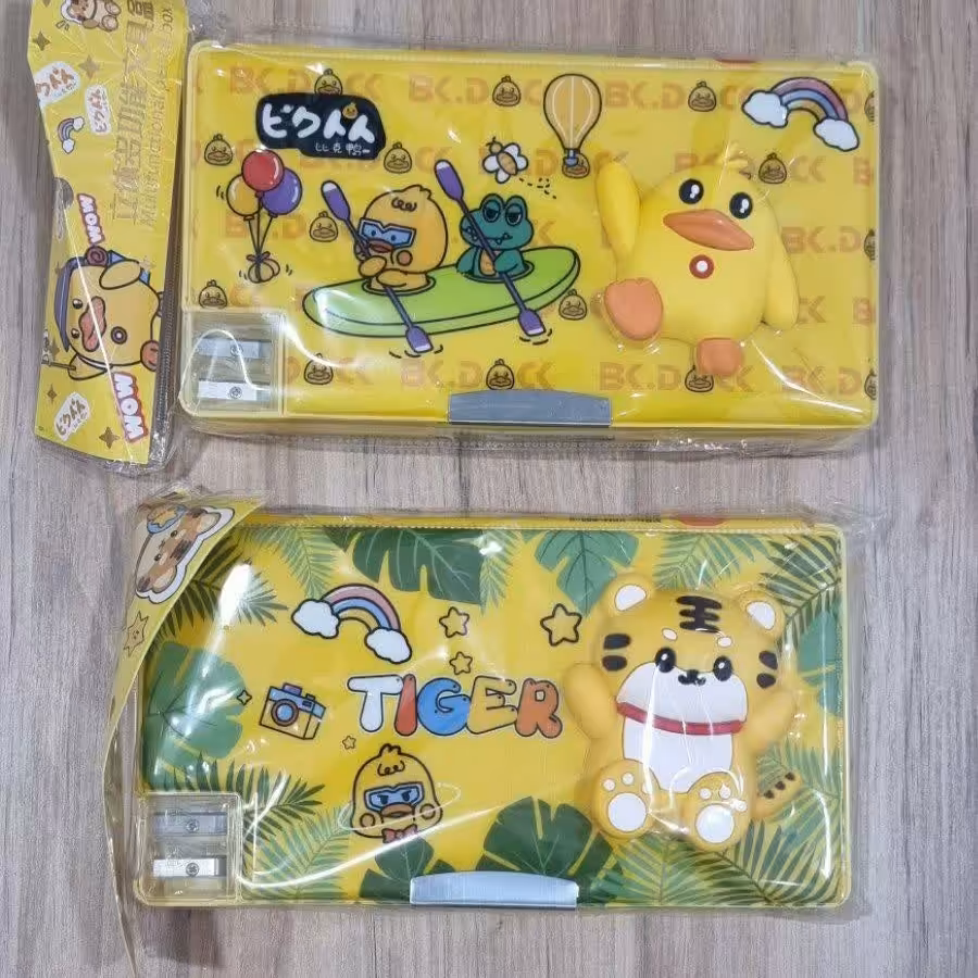 جامدادی دولبه مگنتی سایز بزرگ اسکوشی دار در چهار طرح متفاوت