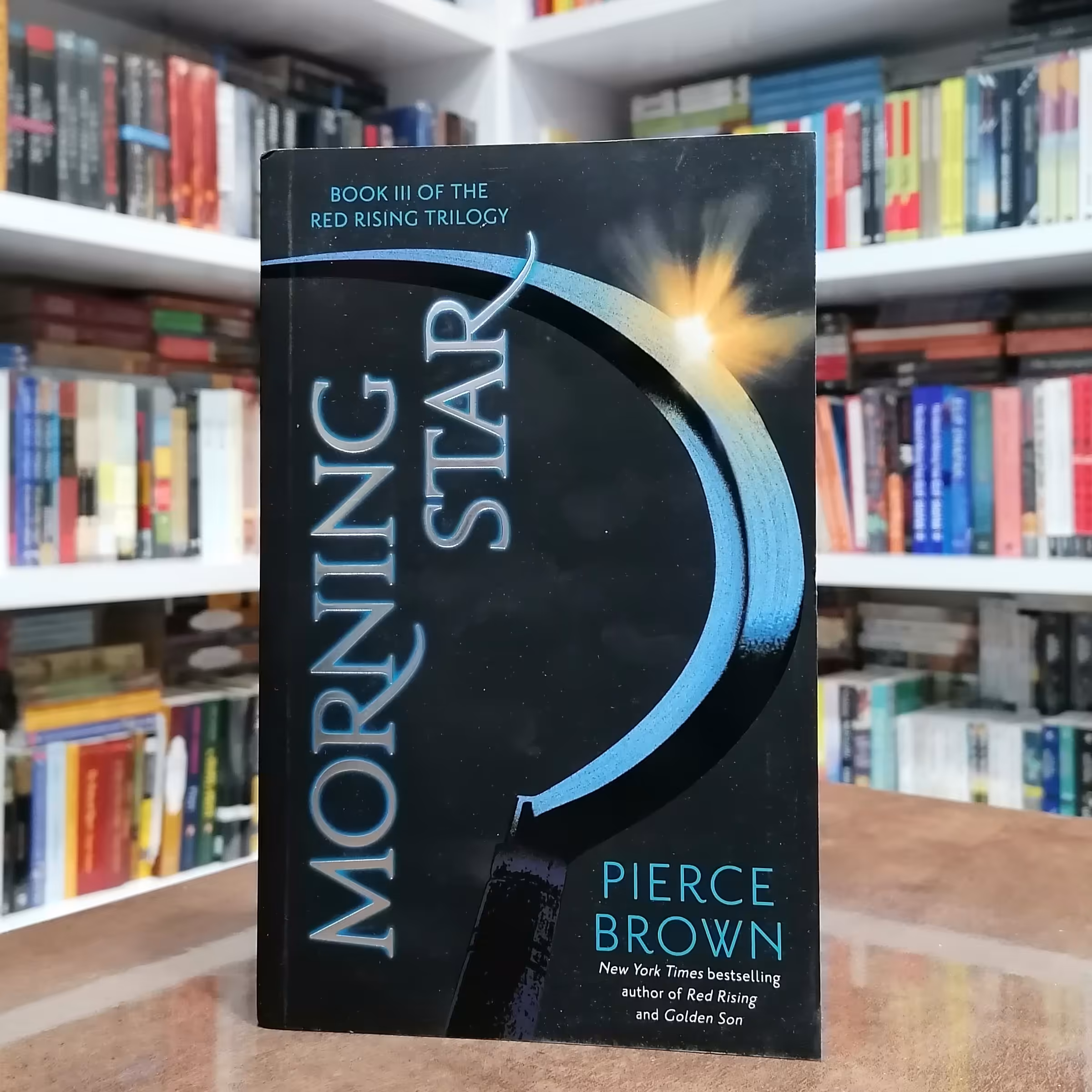کتابMorning Star - Red Rising Saga 3 اثر Pierce Brown