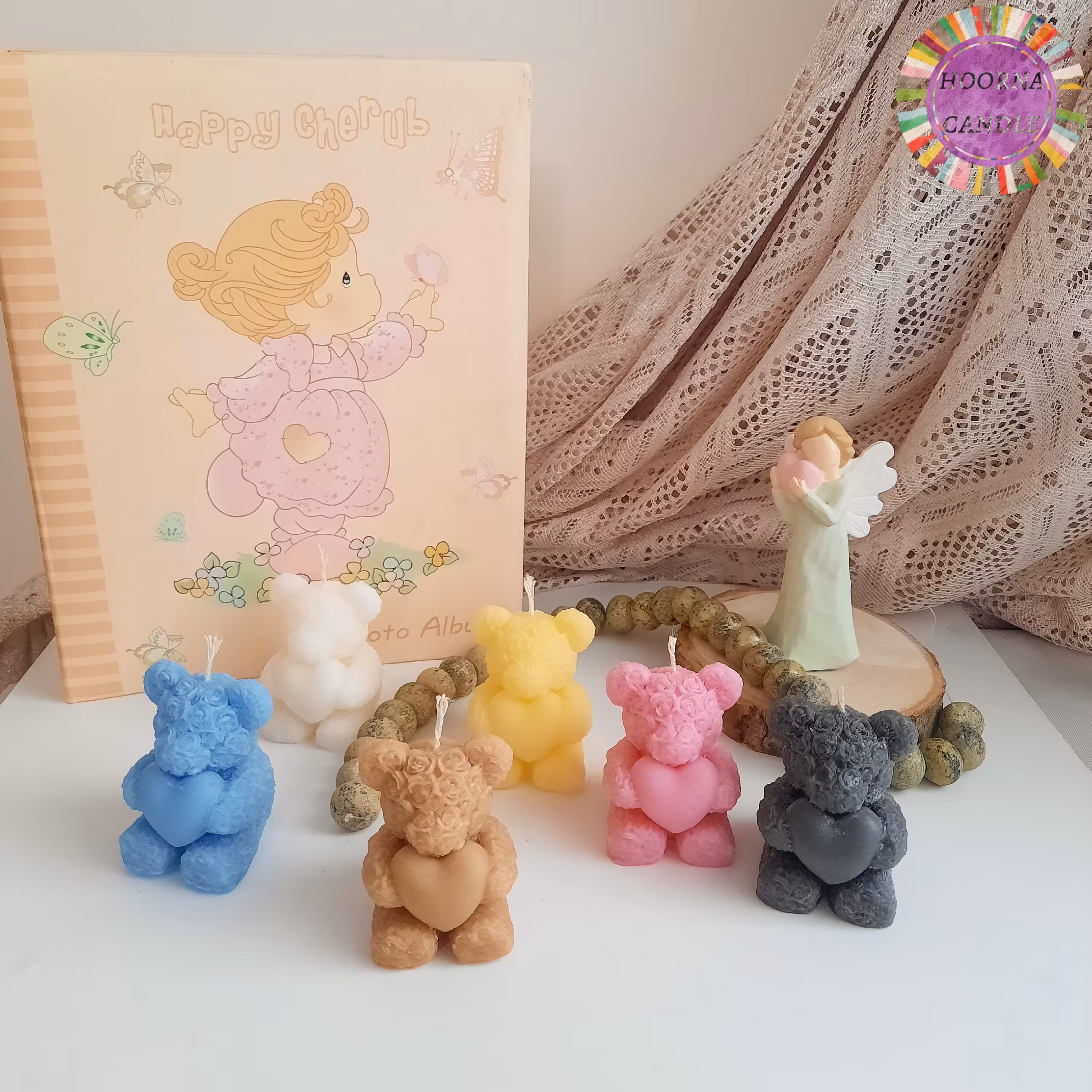 شمع خرس تپلی با پوشش گل رز زیبا و بانمک مناسب برای دکوراسیون اتاق شما