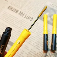 ریمل رنگی کاریته رنگ زرد karite mascara yellow  ریمل چشم زرد قناری ریمل 24 ساعته رنگی ریمل  زرد رنگ ریمل استخری رنگی زرد