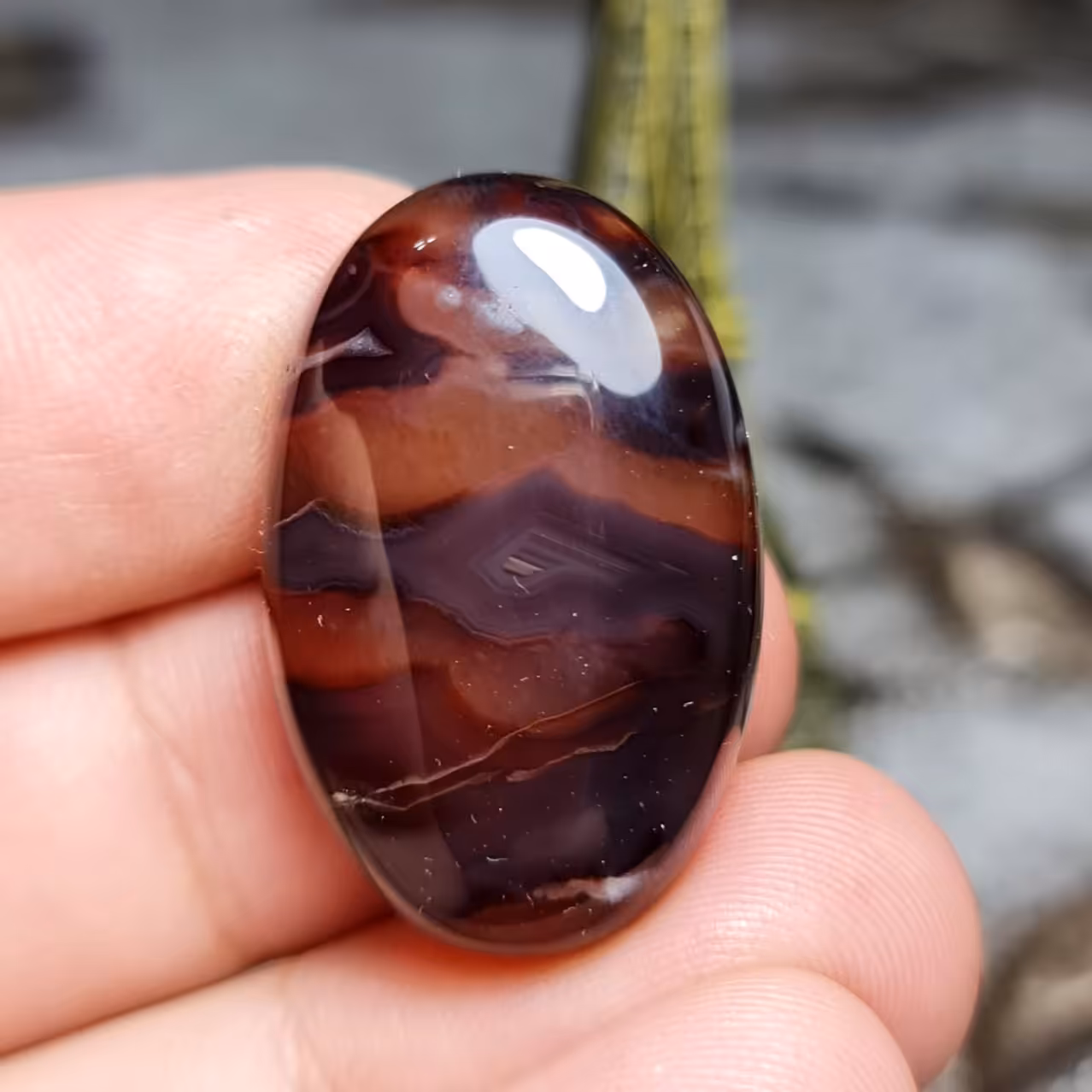 نگین فوق العاده زیبای سنگ عقیق خاص خراسانی اصل معدنی
کد 25086