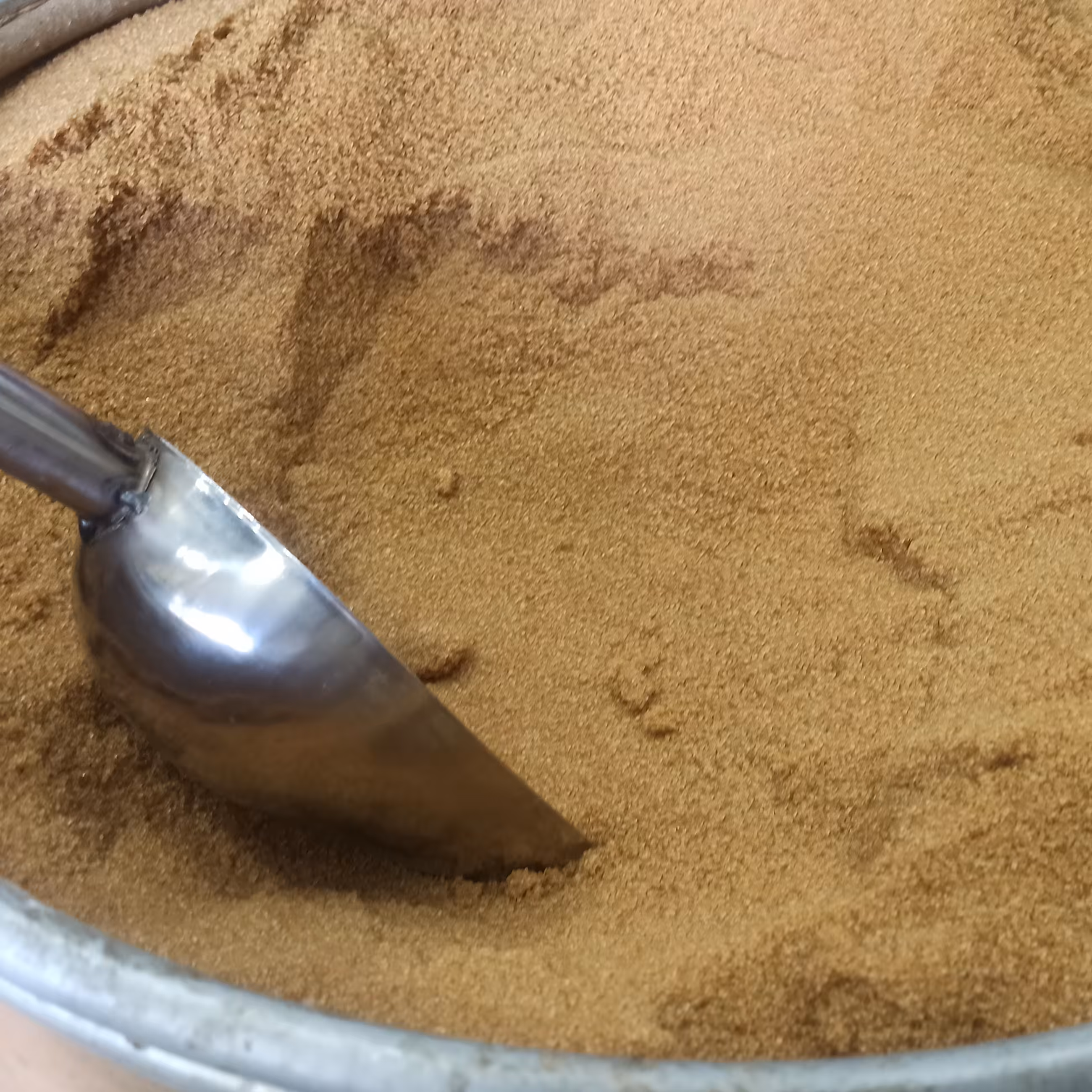 شکر قهوه ای اعلی 900 گرمی 