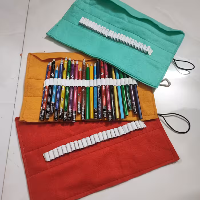  جامدادی نمدی (24مداد جا میگیرد )