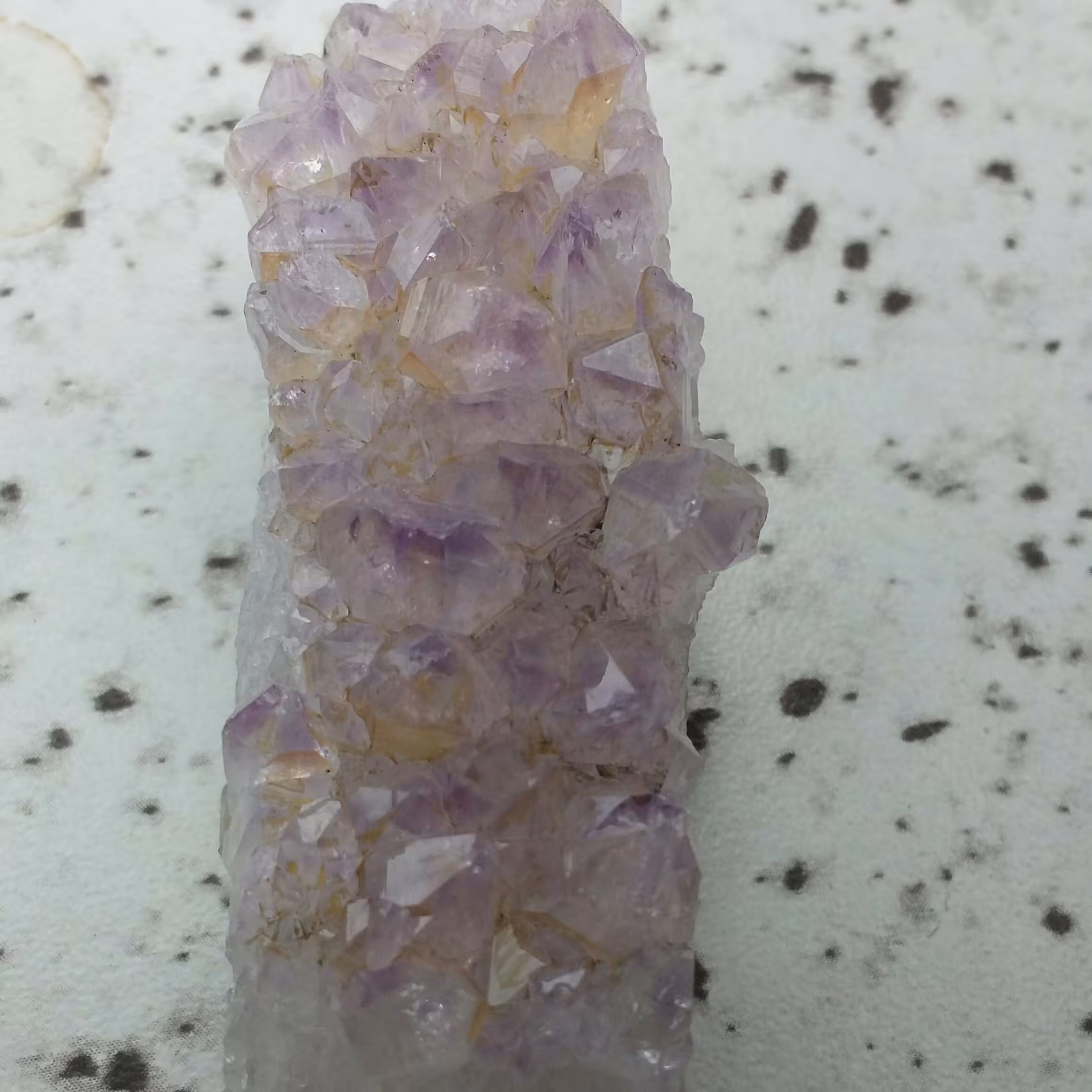 سنگ راف آمیتیس بلور درشت خارق العاده بی نظیییر محشر  بسیااار زیبا دیدنی کاملا طبیعی شاهکار خلقت خاا ااص
