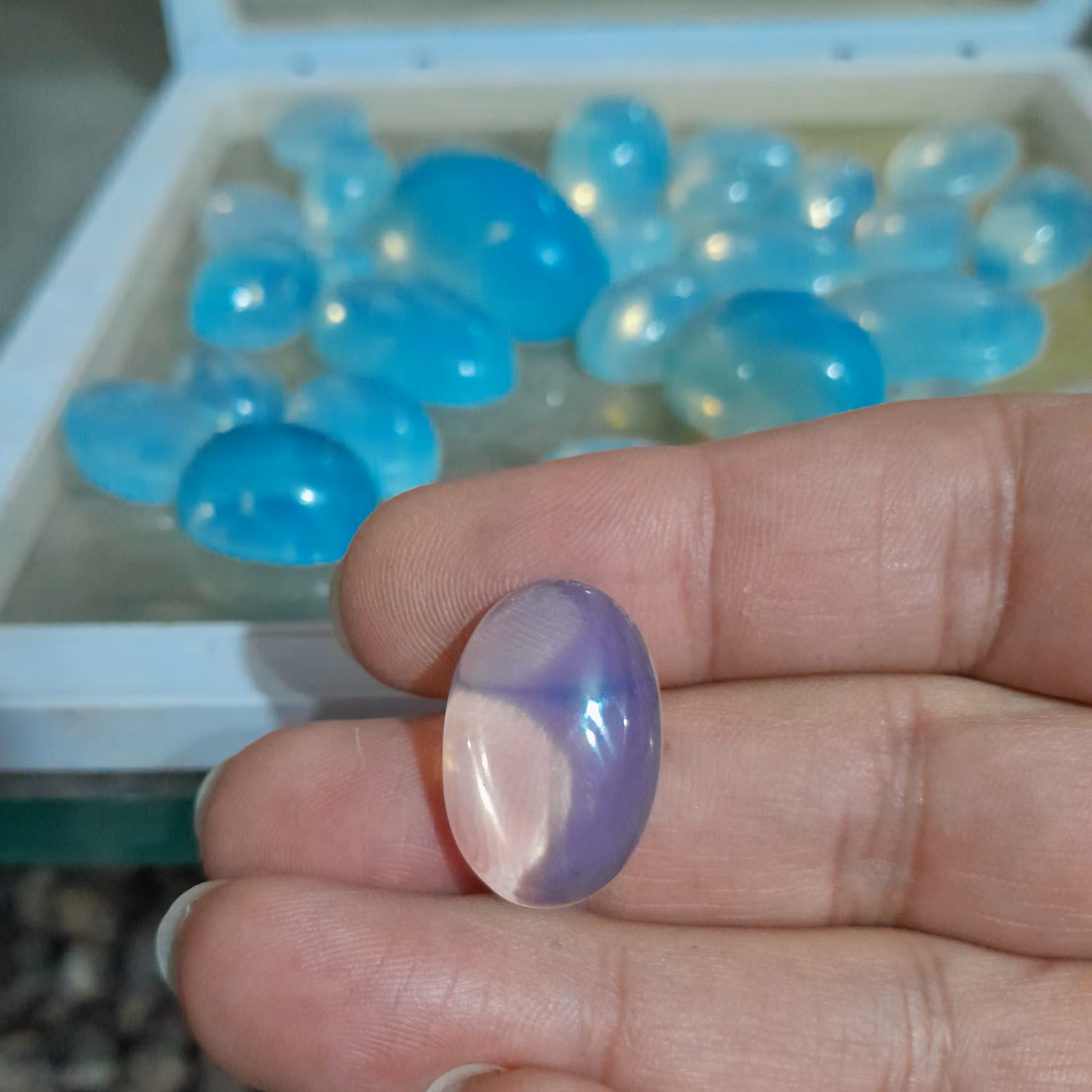 مون استون  (سنگ ماه)